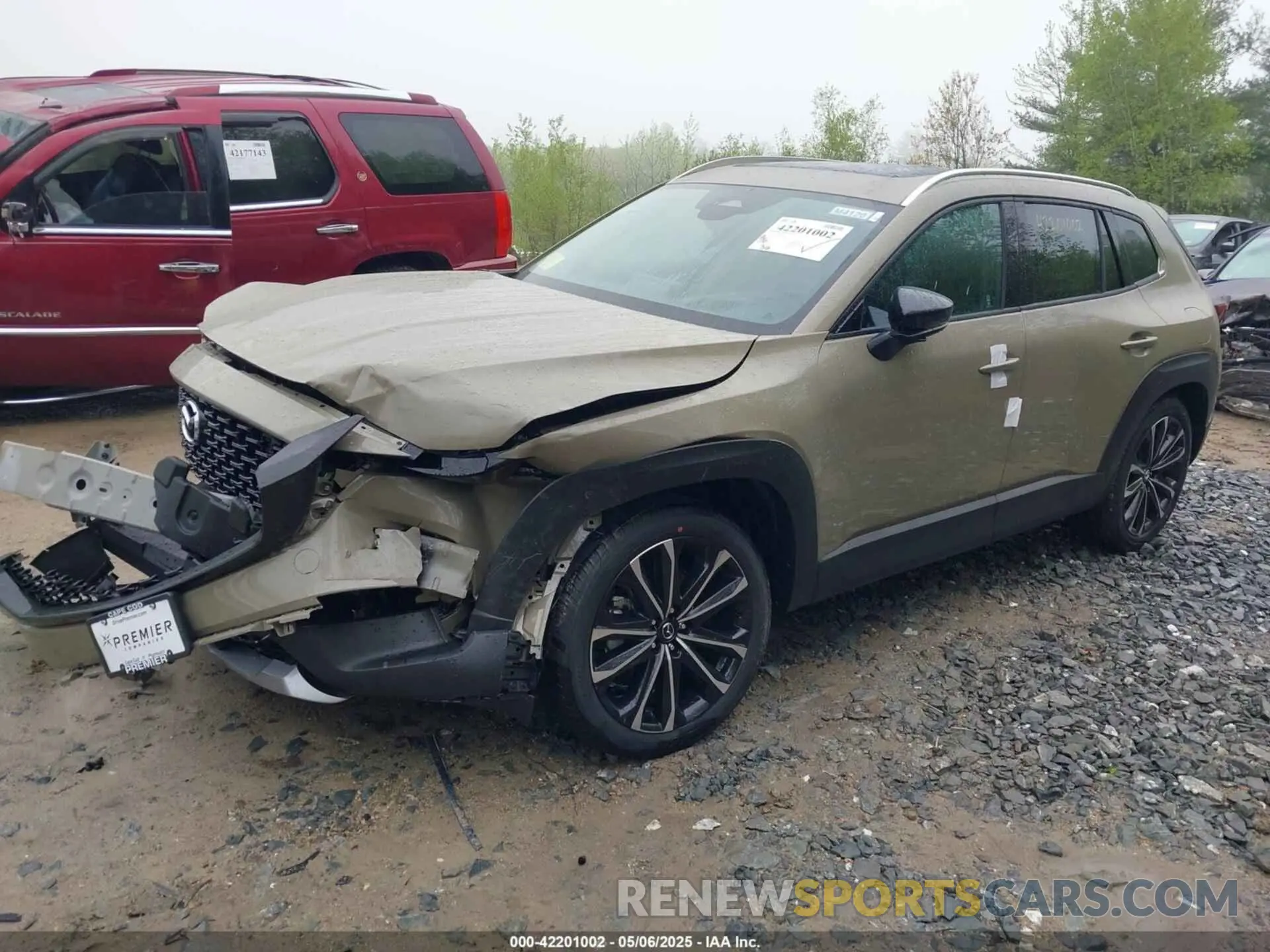 2 Photograph of a damaged car 7MMVABDY2SN339010 MAZDA CX-50 2025