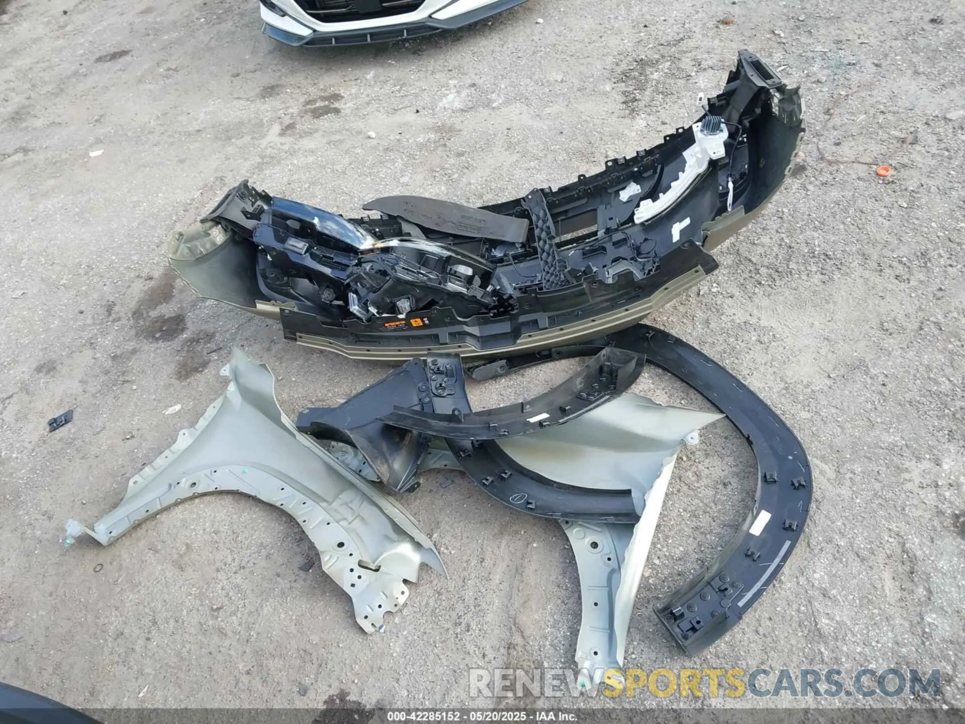 12 Photograph of a damaged car 7MMVABDY3SN325066 MAZDA CX-50 2025