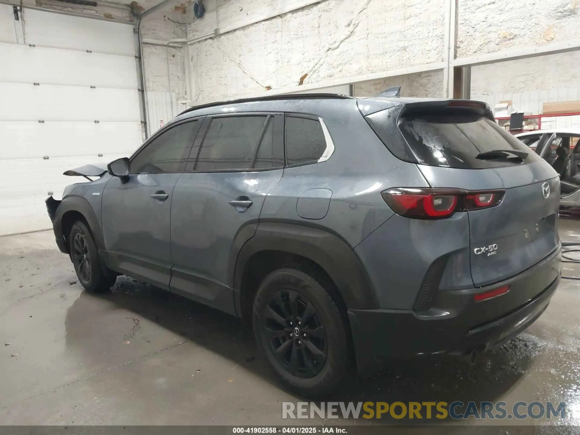 15 Photograph of a damaged car 7MMVAADW5SN100981 MAZDA CX-50 HYBRID 2025