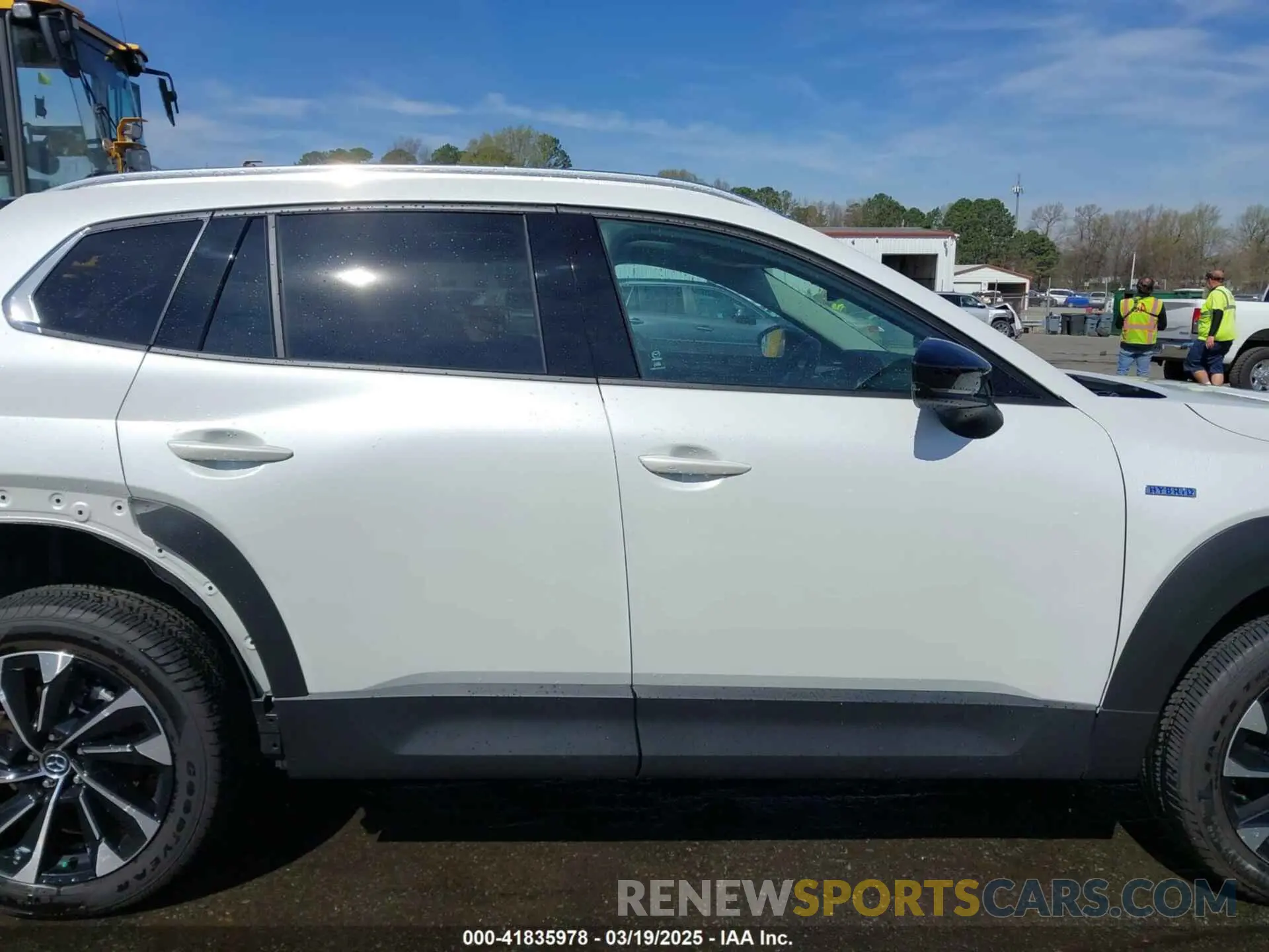 14 Фотография поврежденного автомобиля 7MMVAAEW6SN102771 MAZDA CX-50 HYBRID 2025