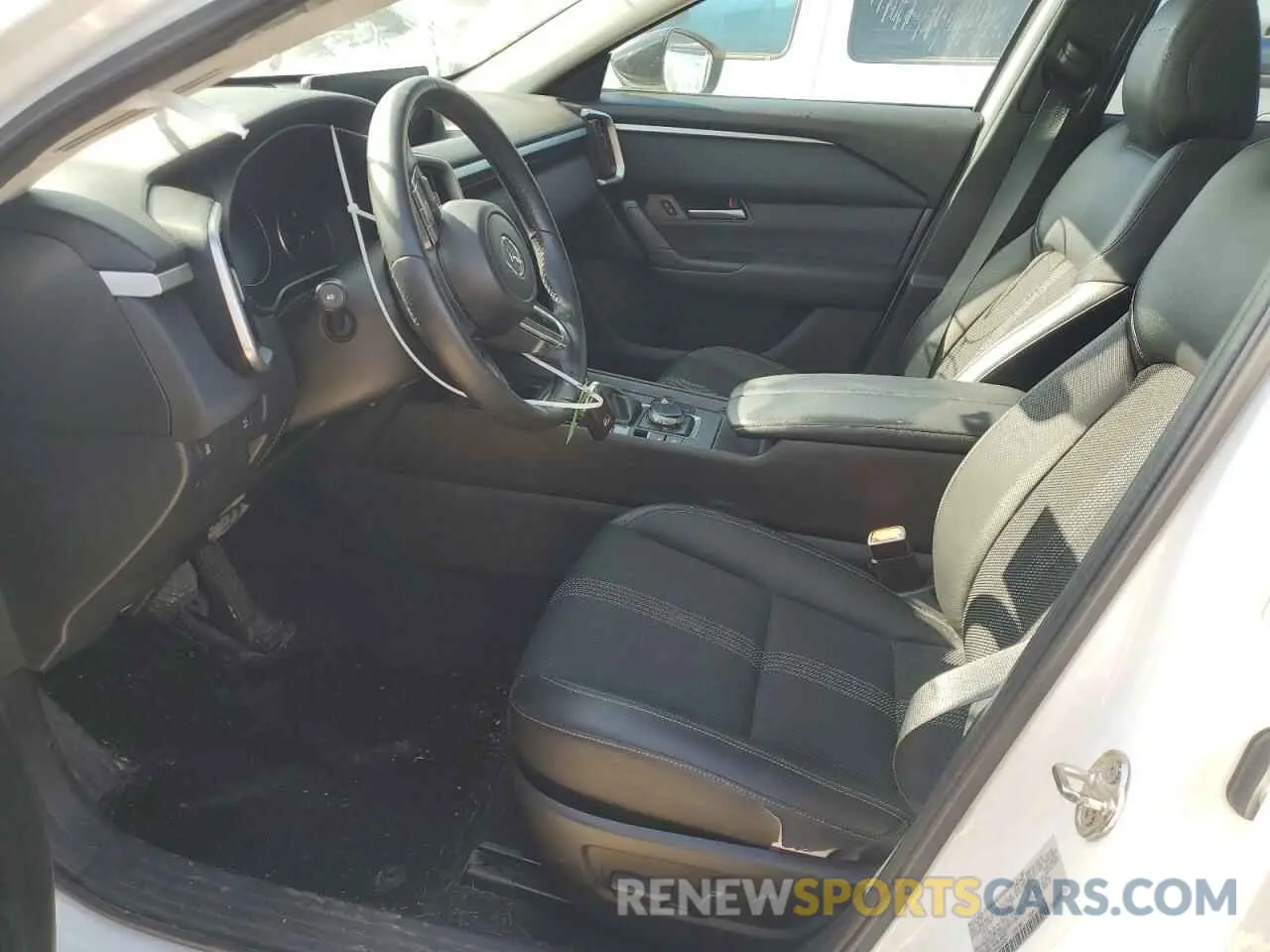 7 Photograph of a damaged car 7MMVABCM1PN105009 MAZDA CX-50 PREF 2023