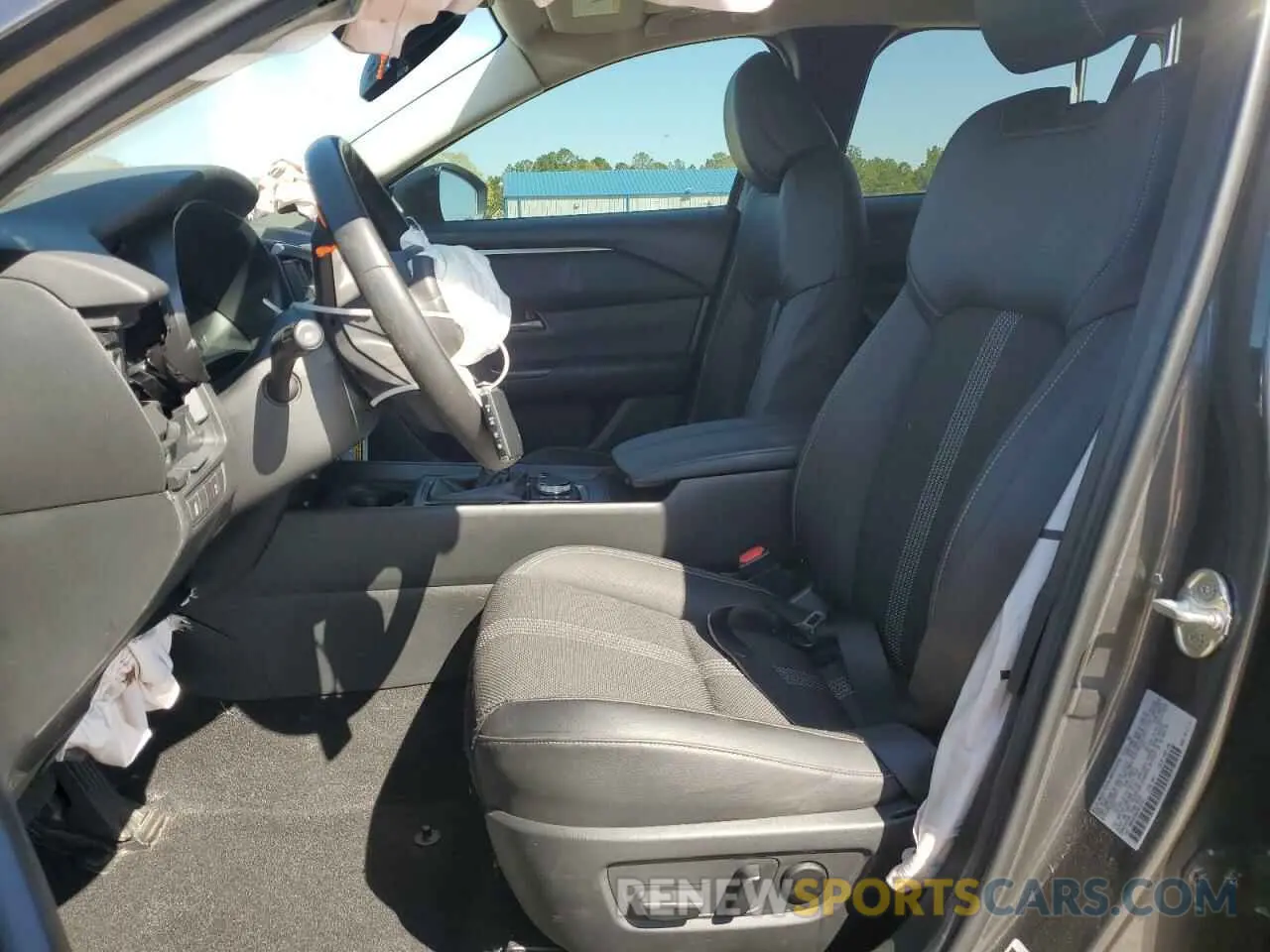 7 Photograph of a damaged car 7MMVABCM6PN145781 MAZDA CX-50 PREF 2023