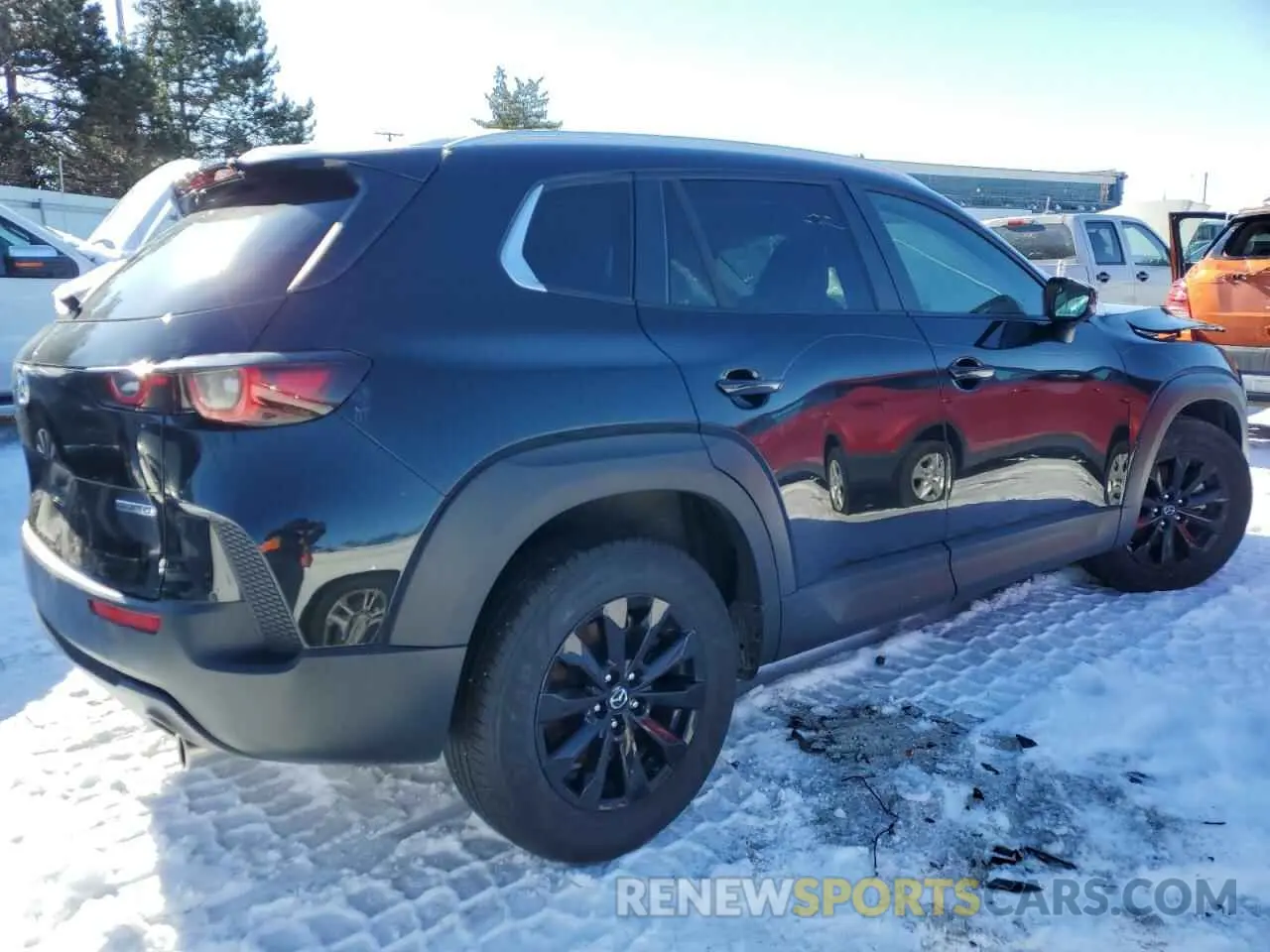 3 Фотография поврежденного автомобиля 7MMVABBM2RN182184 MAZDA CX-50 PREF 2024