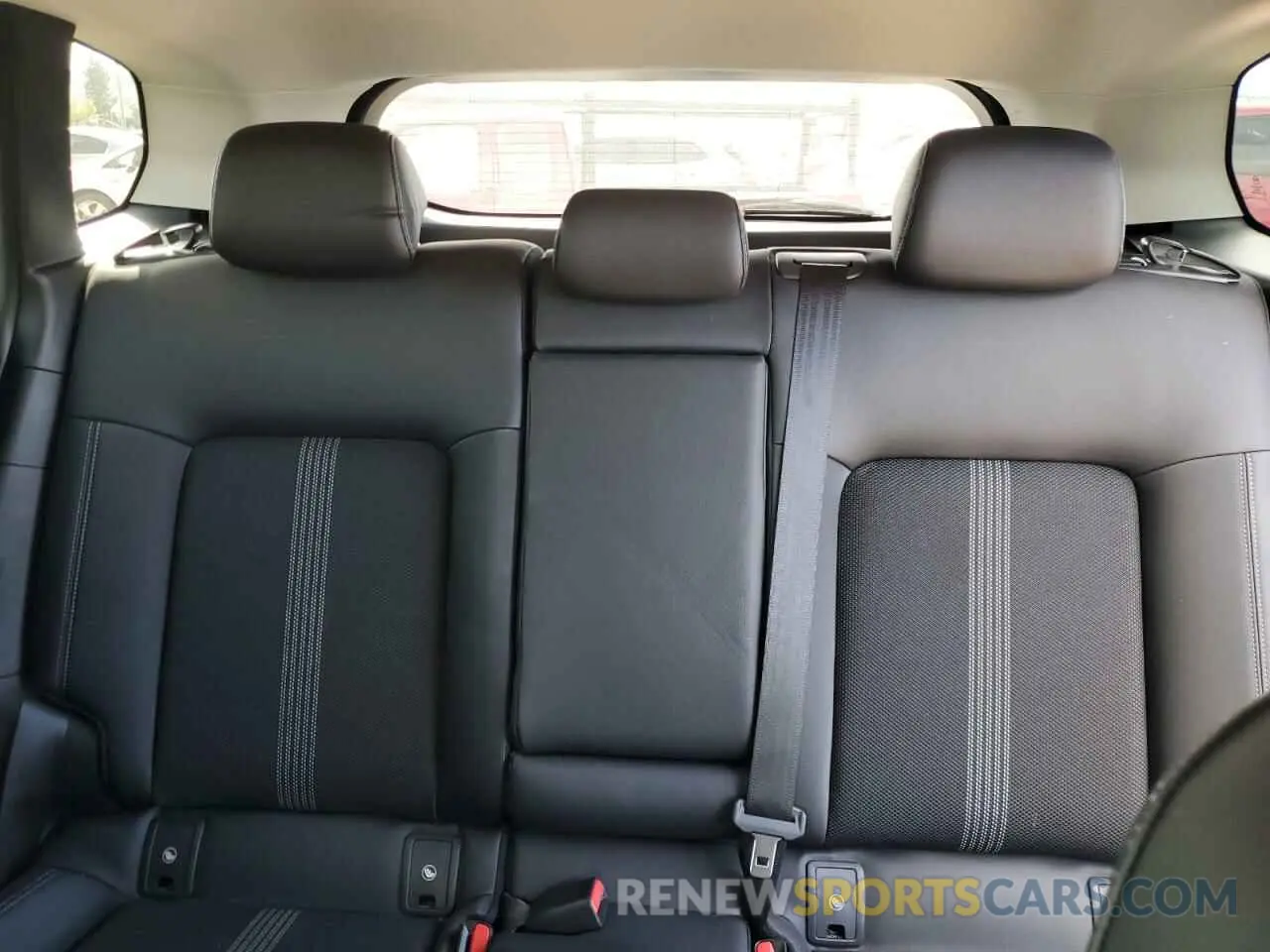 10 Photograph of a damaged car 7MMVABBM9RN167763 MAZDA CX-50 PREF 2024