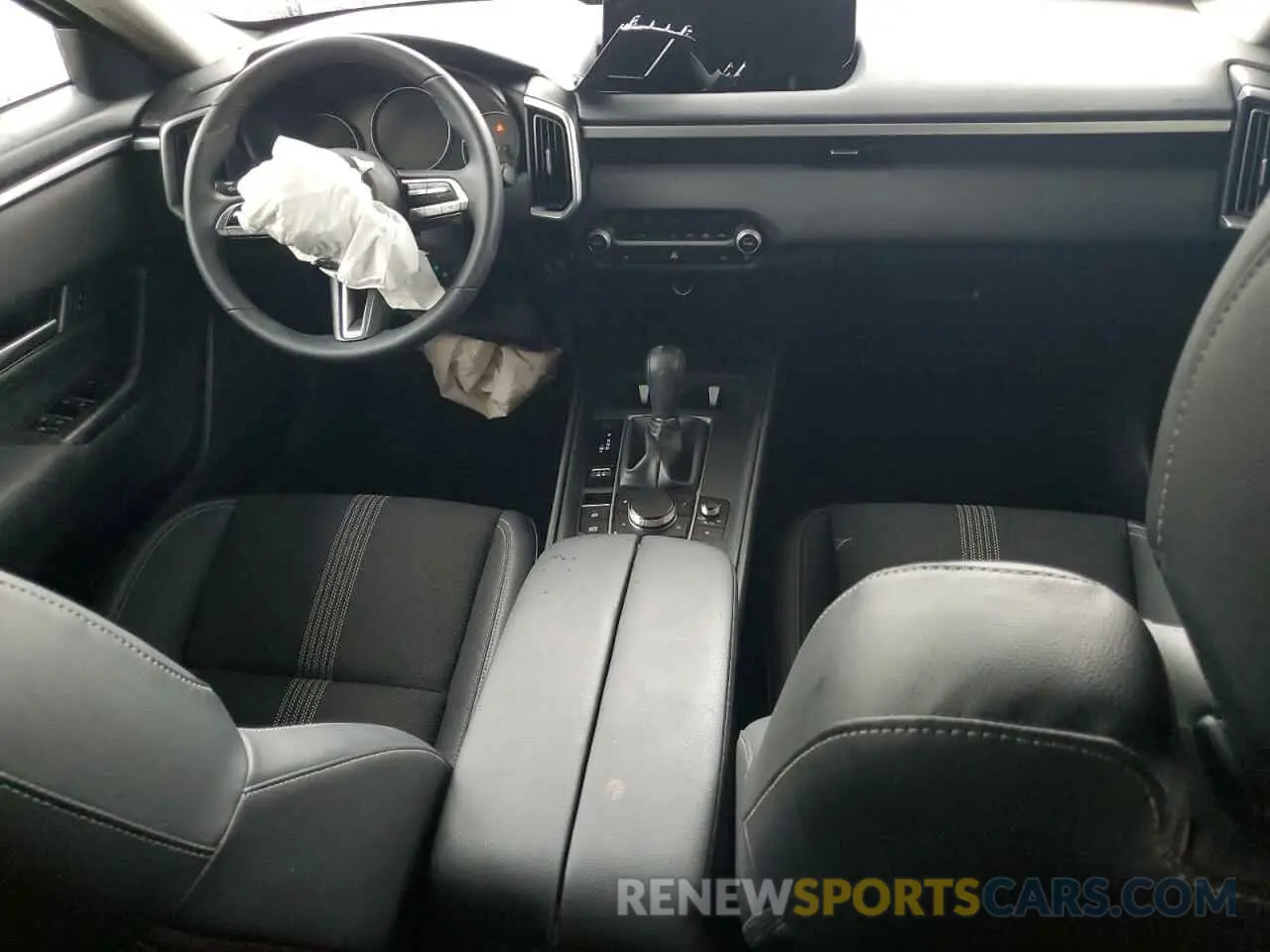 8 Photograph of a damaged car 7MMVABBM2SN308582 MAZDA CX-50 PREF 2025