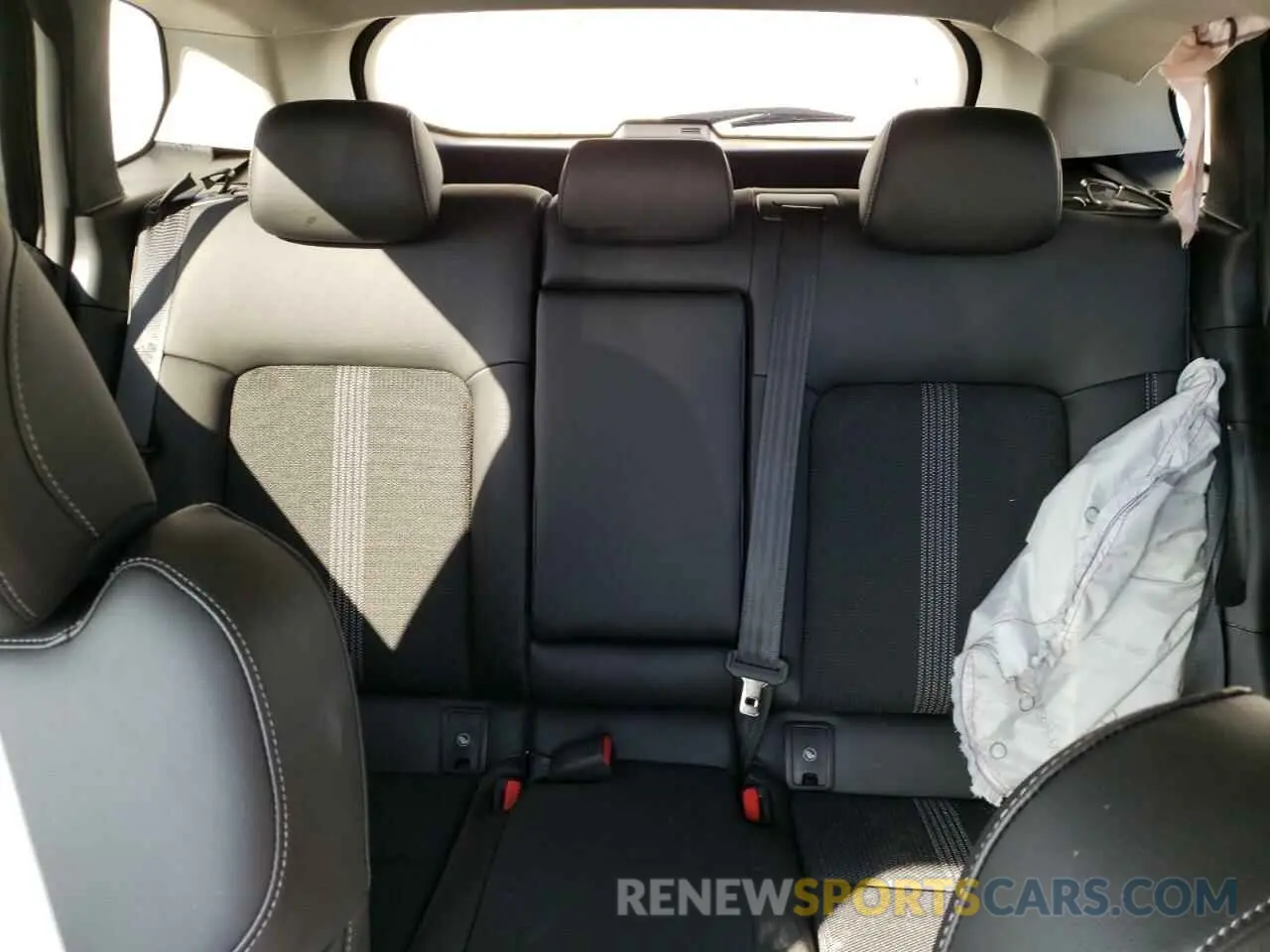 10 Photograph of a damaged car 7MMVABBM5SN344282 MAZDA CX-50 PREF 2025