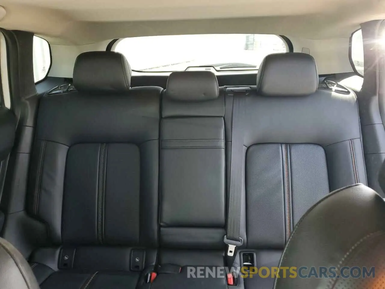 10 Photograph of a damaged car 7MMVABDY4PN115678 MAZDA CX-50 PREM 2023