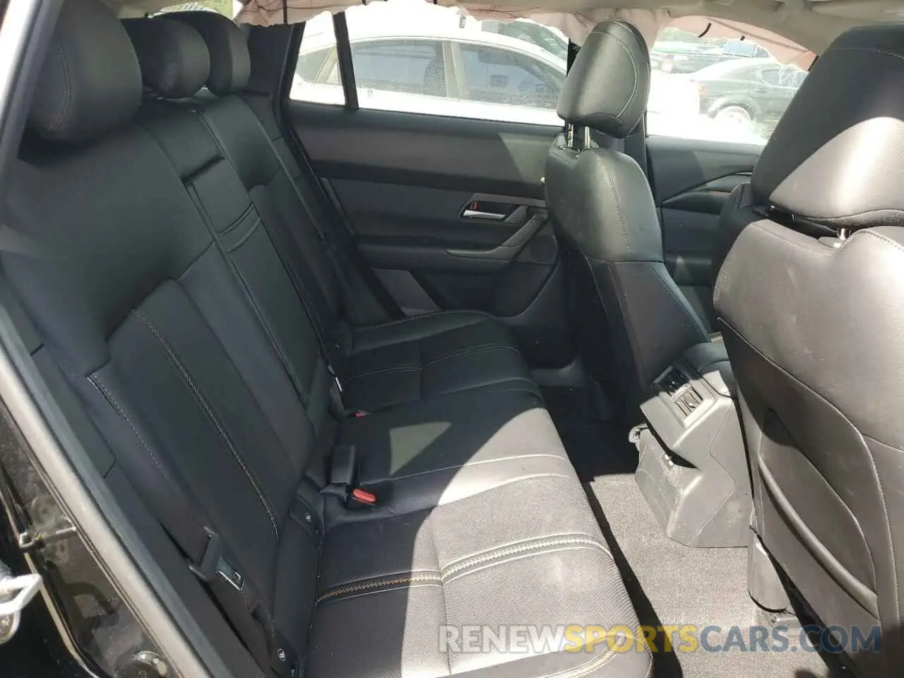 10 Photograph of a damaged car 7MMVABDY8PN114761 MAZDA CX-50 PREM 2023