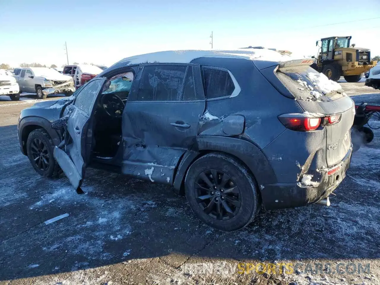 2 Photograph of a damaged car 7MMVABDM2RN203760 MAZDA CX-50 PREM 2024