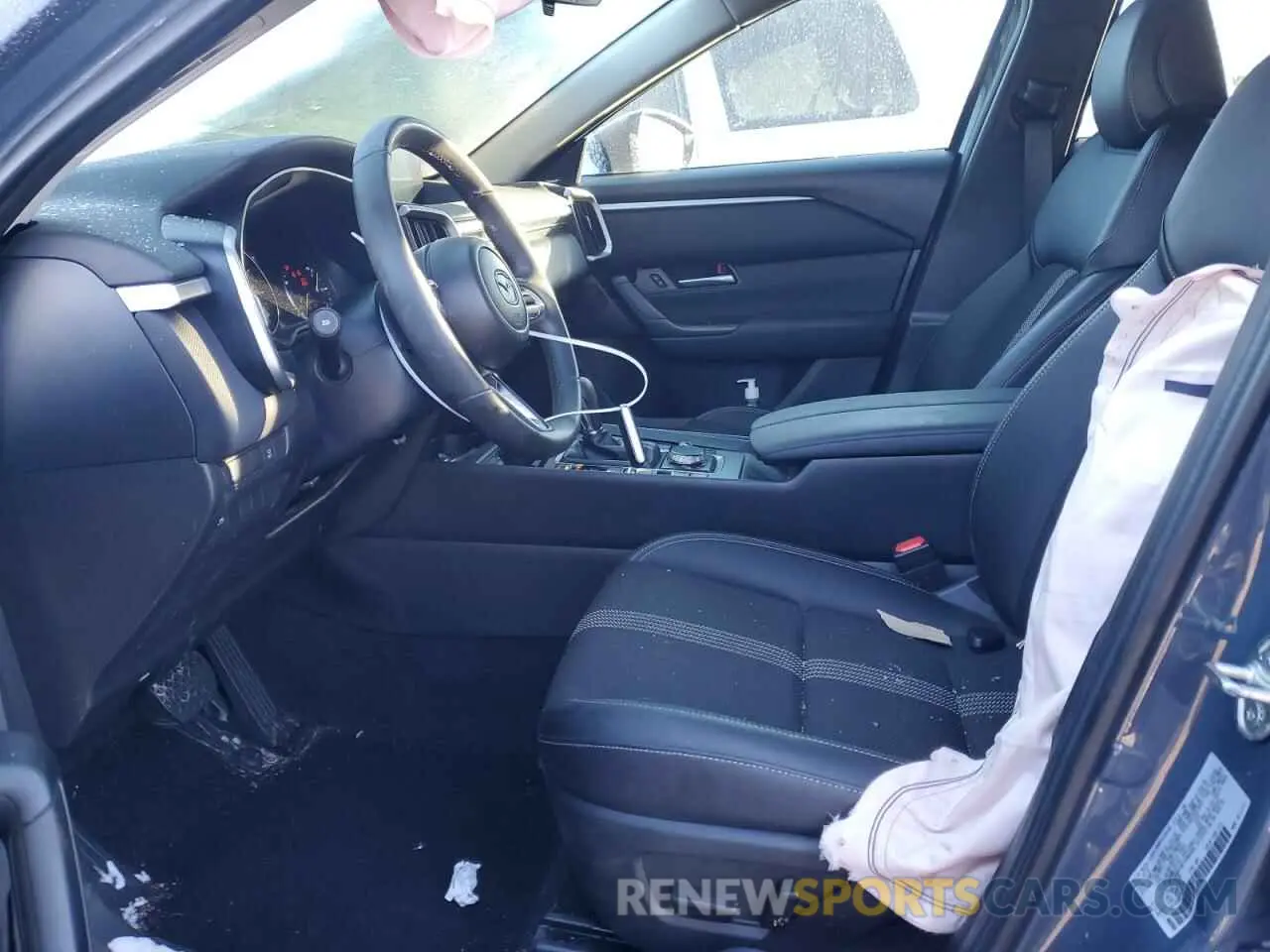 7 Photograph of a damaged car 7MMVABDM2RN203760 MAZDA CX-50 PREM 2024