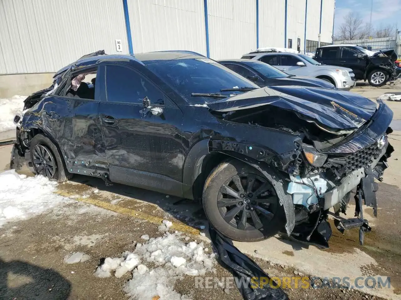 4 Photograph of a damaged car 7MMVABDMXRN195875 MAZDA CX-50 PREM 2024