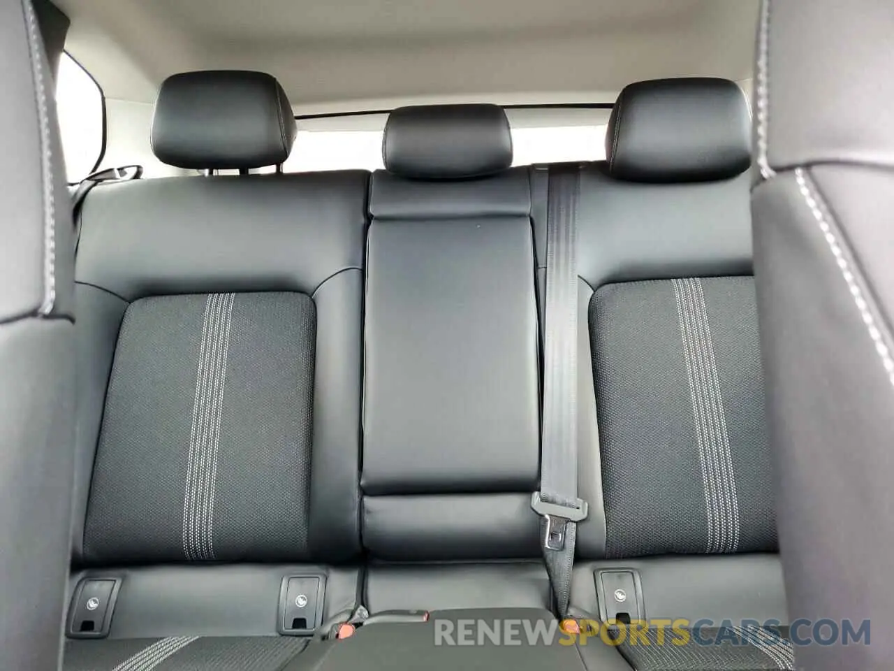 10 Фотография поврежденного автомобиля 7MMVABDM4SN355108 MAZDA CX-50 PREM 2025