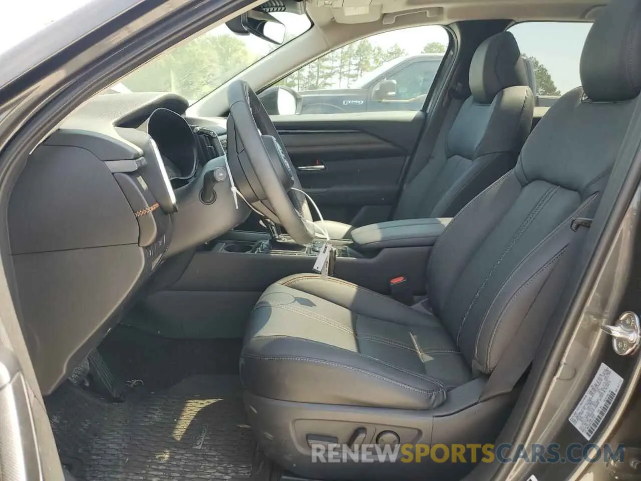 7 Photograph of a damaged car 7MMVABEM4SN337321 MAZDA CX-50 PREM 2025