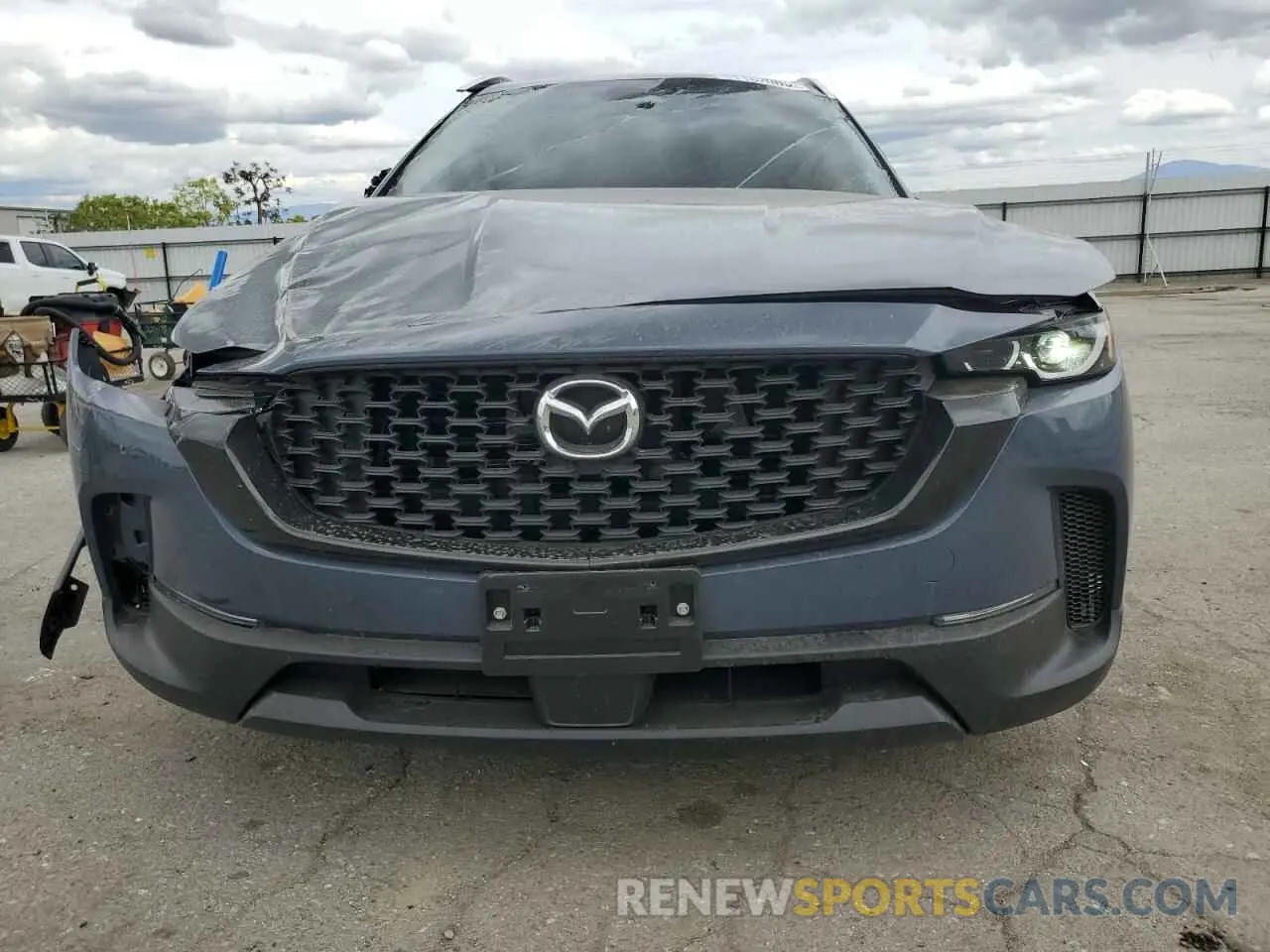5 Photograph of a damaged car 7MMVABAM1SN328601 MAZDA CX-50 SELE 2025