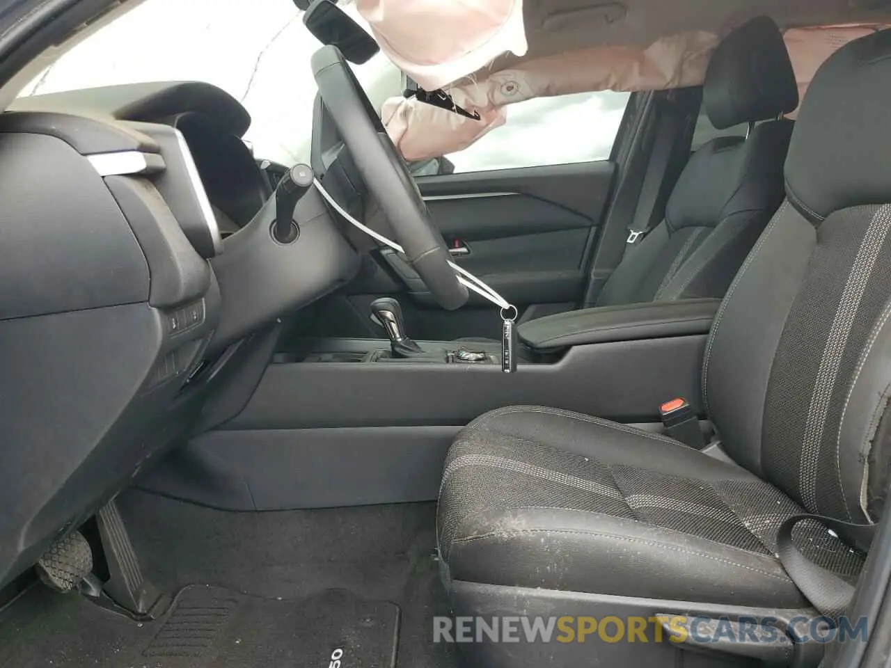 7 Photograph of a damaged car 7MMVABAM1SN328601 MAZDA CX-50 SELE 2025