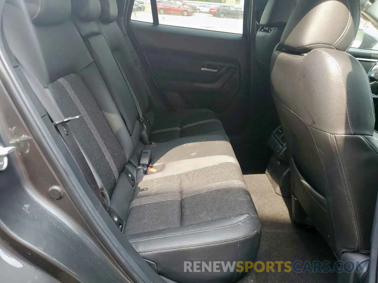 10 Photograph of a damaged car 7MMVABAM6SN304066 MAZDA CX-50 SELE 2025