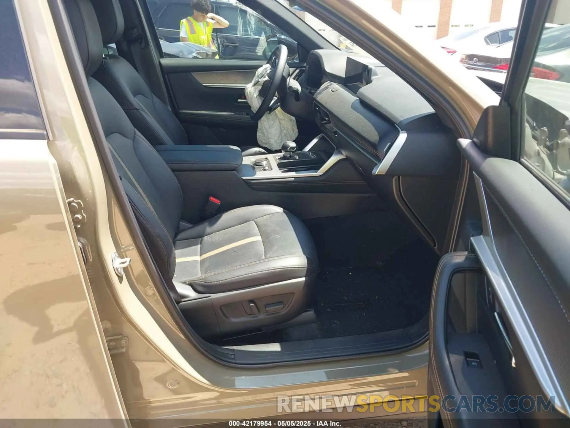 5 Фотография поврежденного автомобиля JM3KJDHCXS1113115 MAZDA CX-70 2025