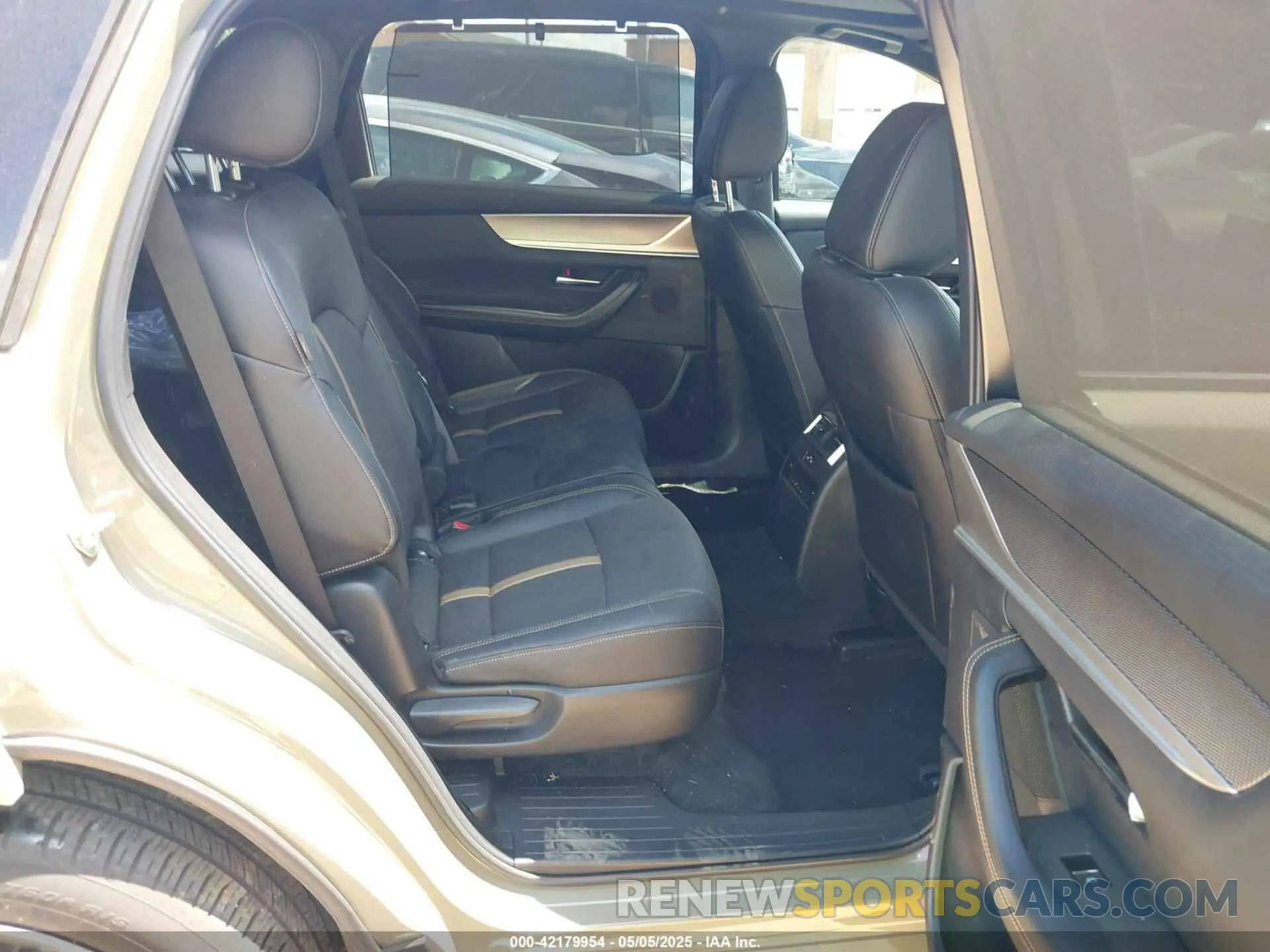 8 Фотография поврежденного автомобиля JM3KJDHCXS1113115 MAZDA CX-70 2025