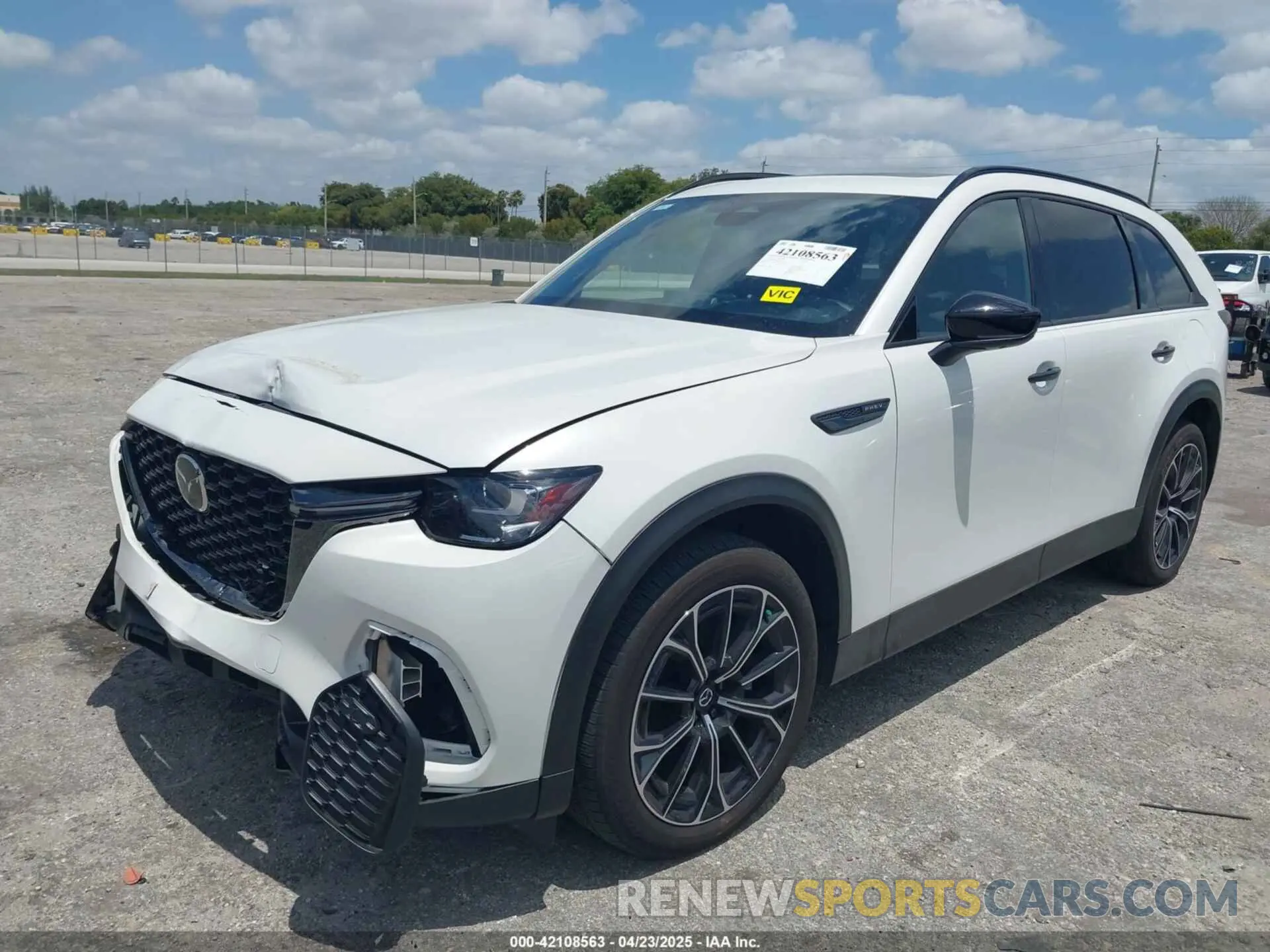 2 Photograph of a damaged car JM3KJEHASS1103427 MAZDA CX-70 PHEV 2025