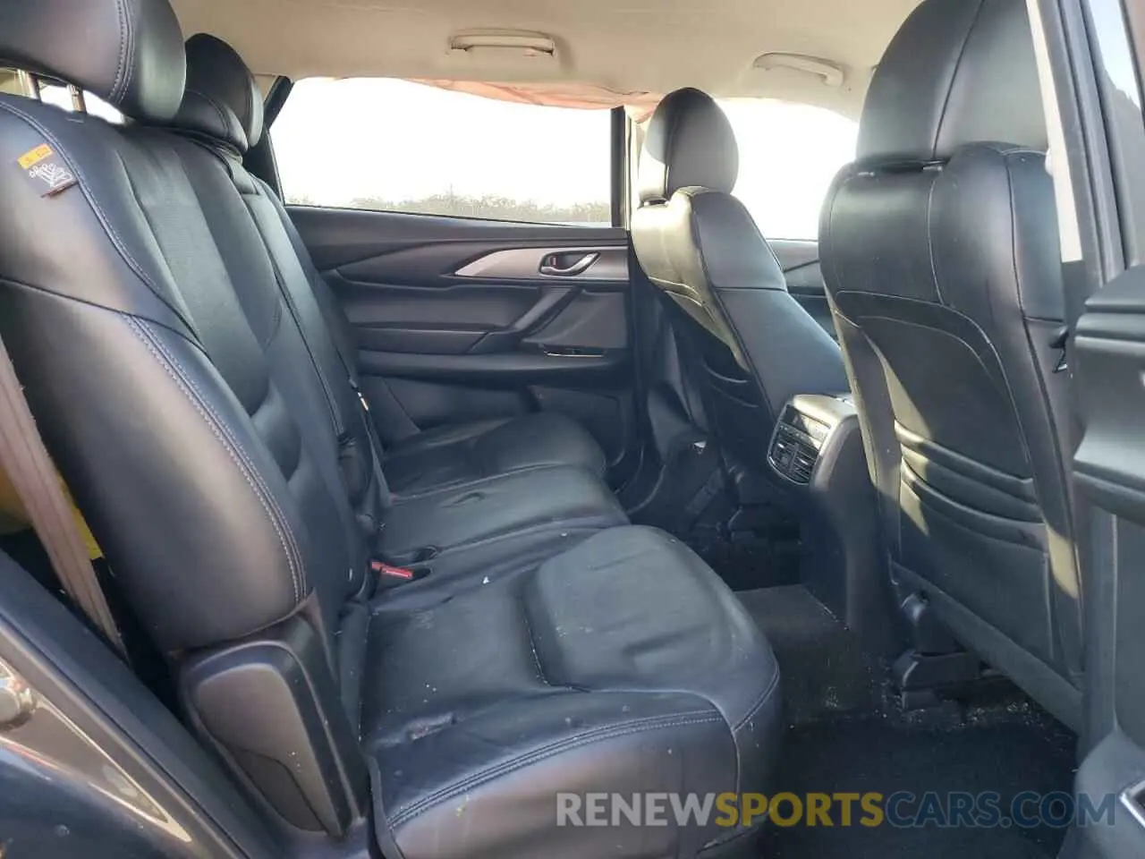 11 Photograph of a damaged car JM3TCACY1K0306940 MAZDA CX-9 2019