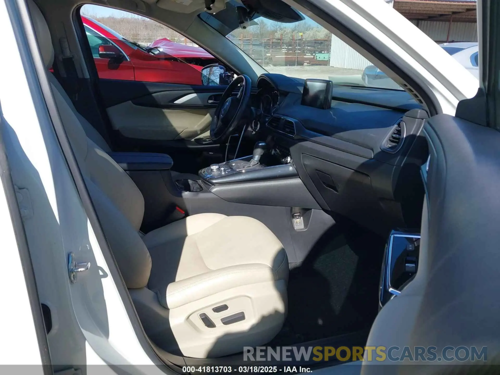 5 Photograph of a damaged car JM3TCACY7K0303928 MAZDA CX-9 2019