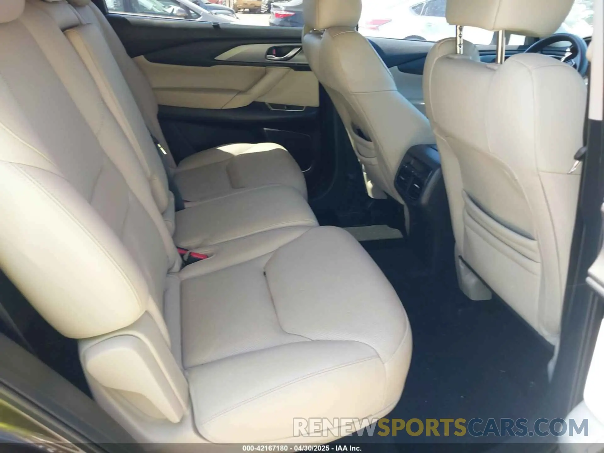 8 Photograph of a damaged car JM3TCACY9K0304899 MAZDA CX-9 2019