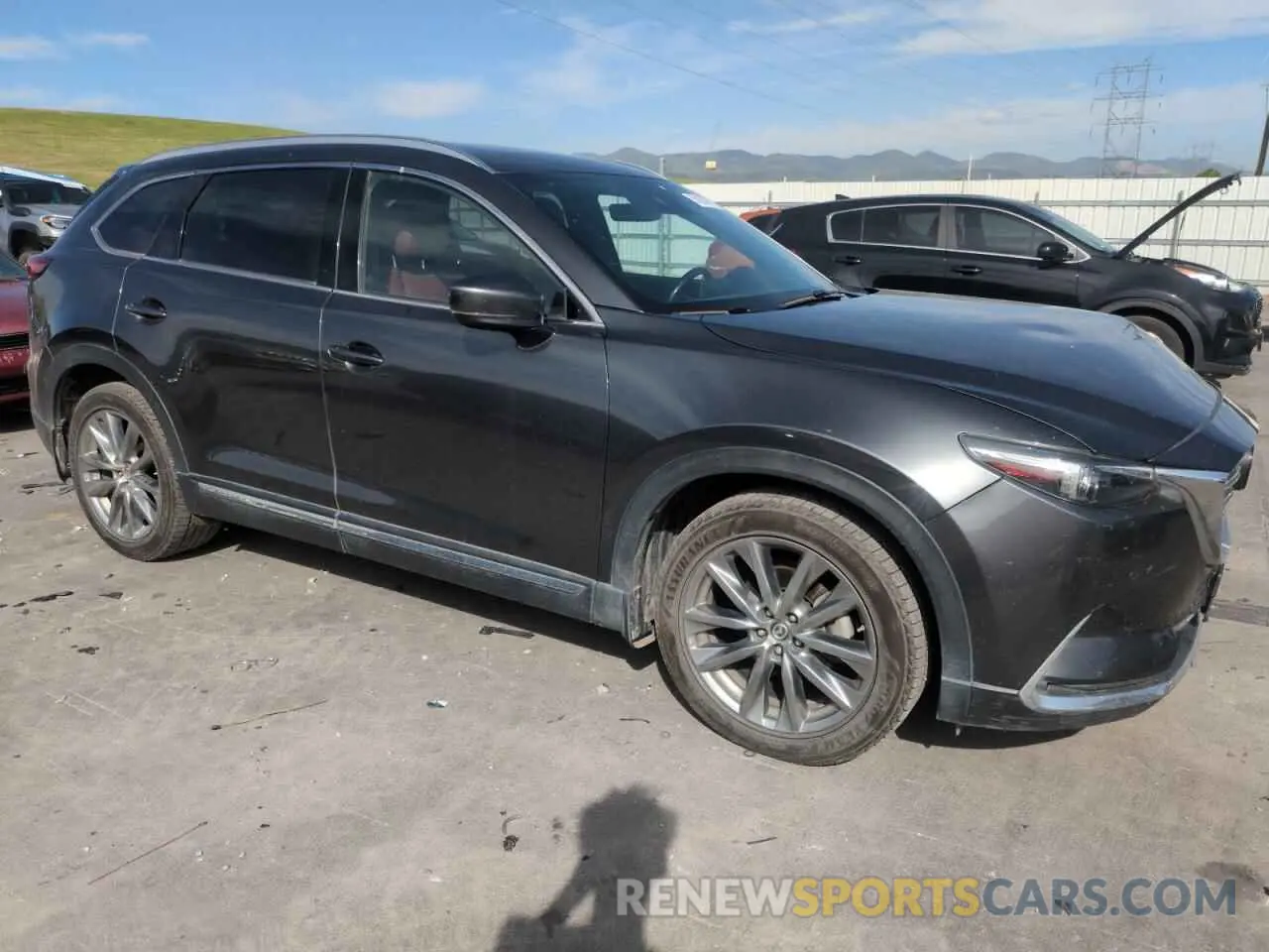 4 Photograph of a damaged car JM3TCBEY7K0305326 MAZDA CX-9 2019