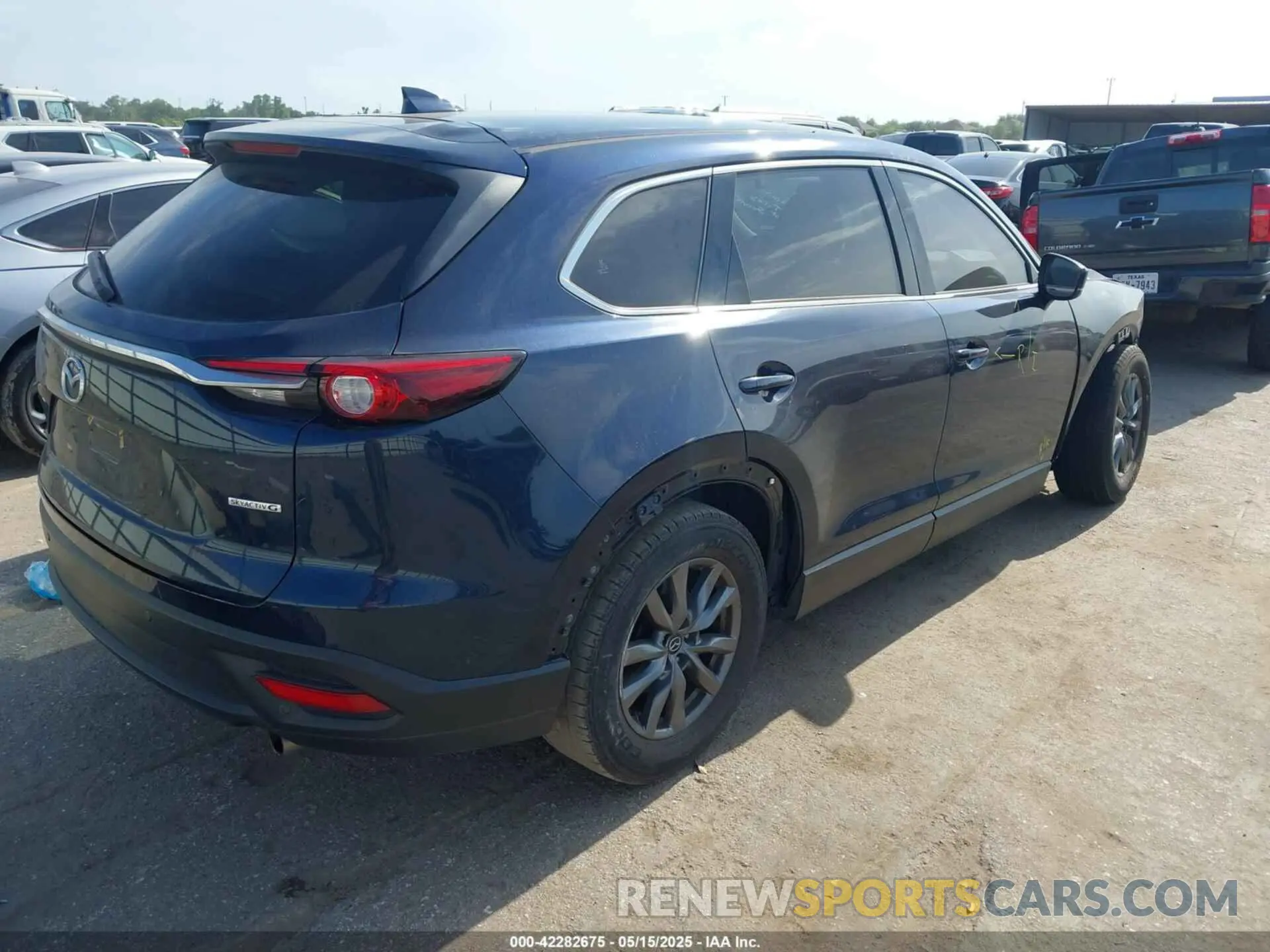 4 Photograph of a damaged car JM3TCACY1L0419630 MAZDA CX-9 2020
