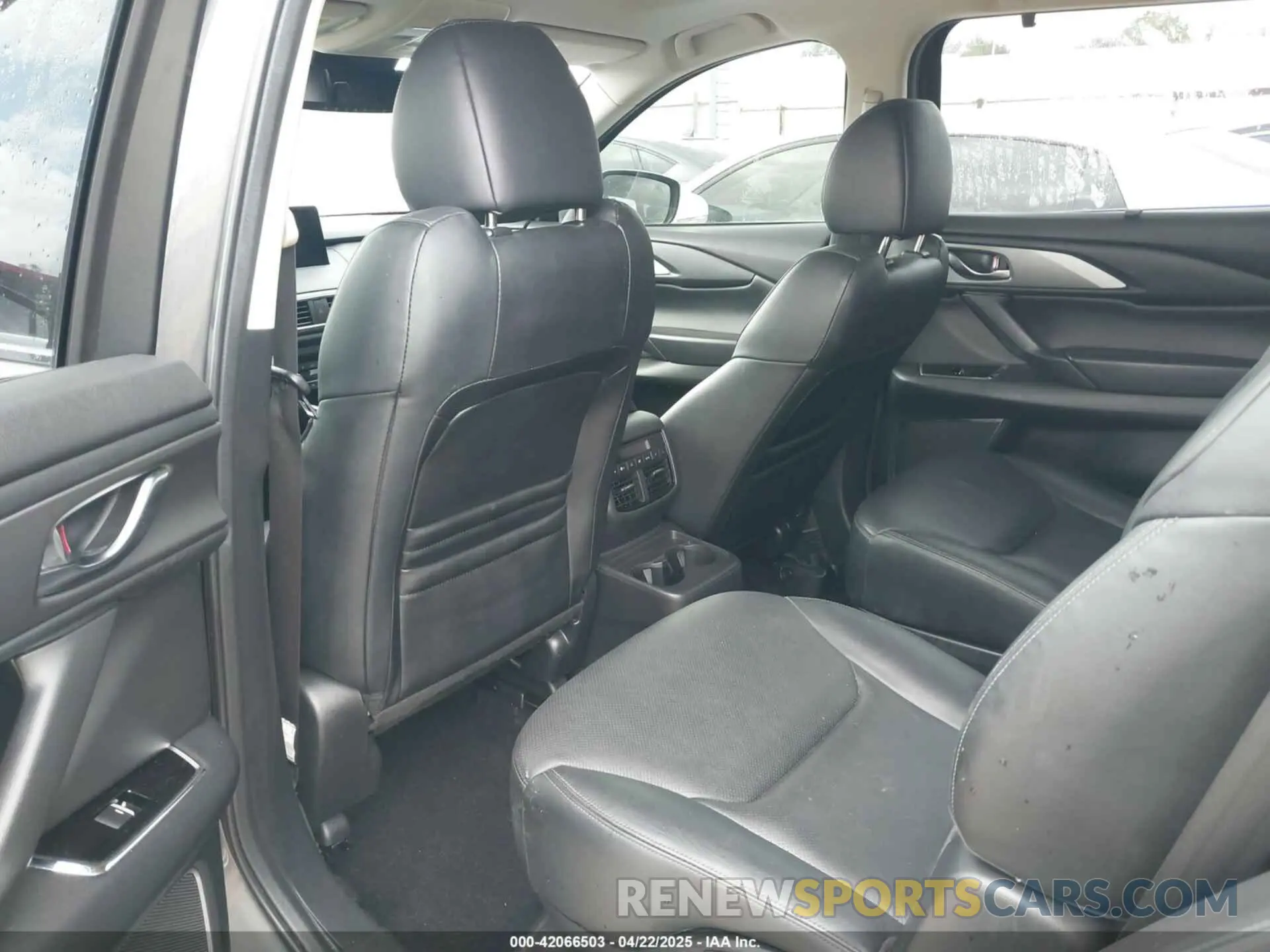 8 Photograph of a damaged car JM3TCACYXL0400316 MAZDA CX-9 2020