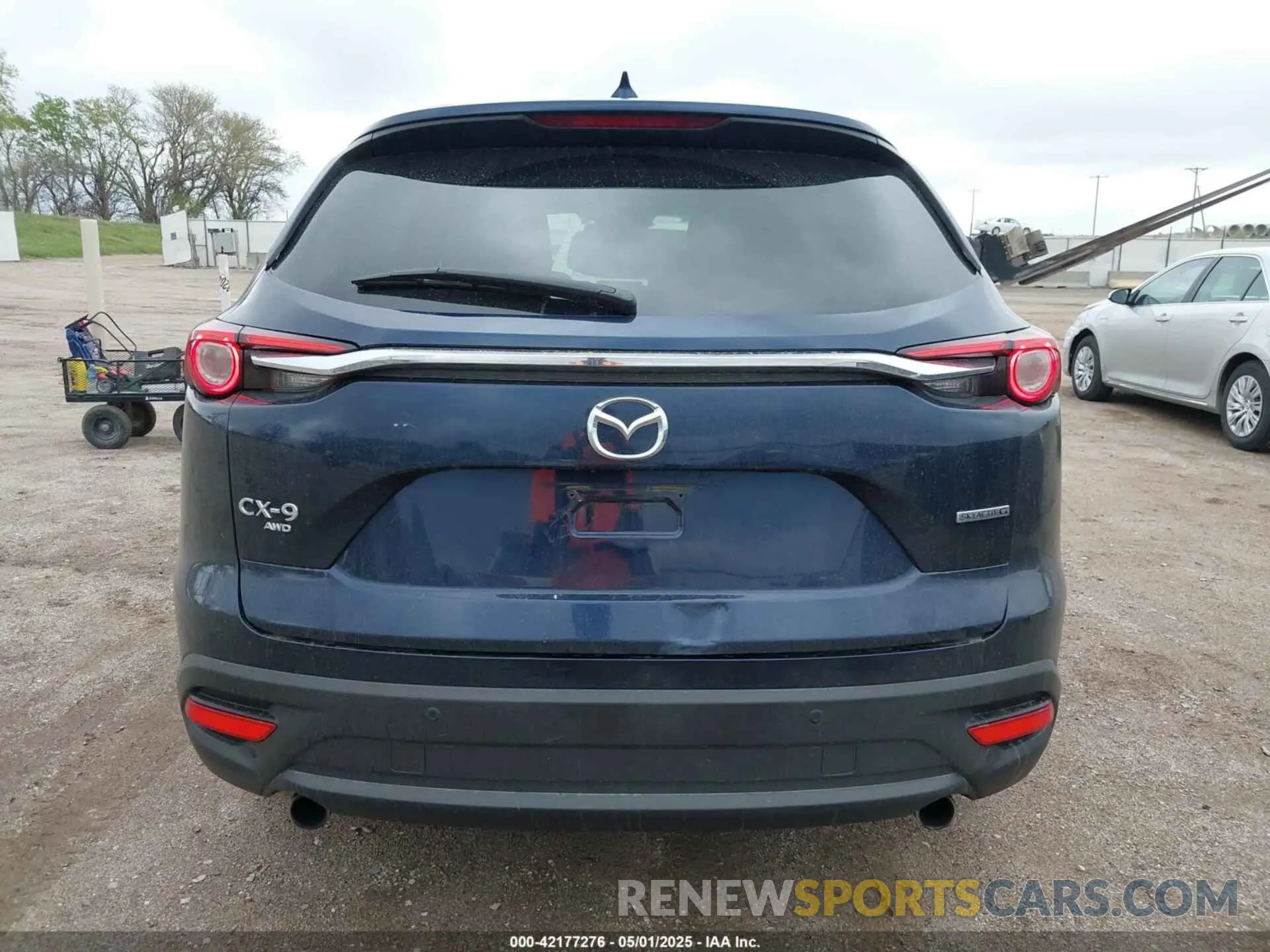 17 Фотография поврежденного автомобиля JM3TCBCY1L0423246 MAZDA CX-9 2020