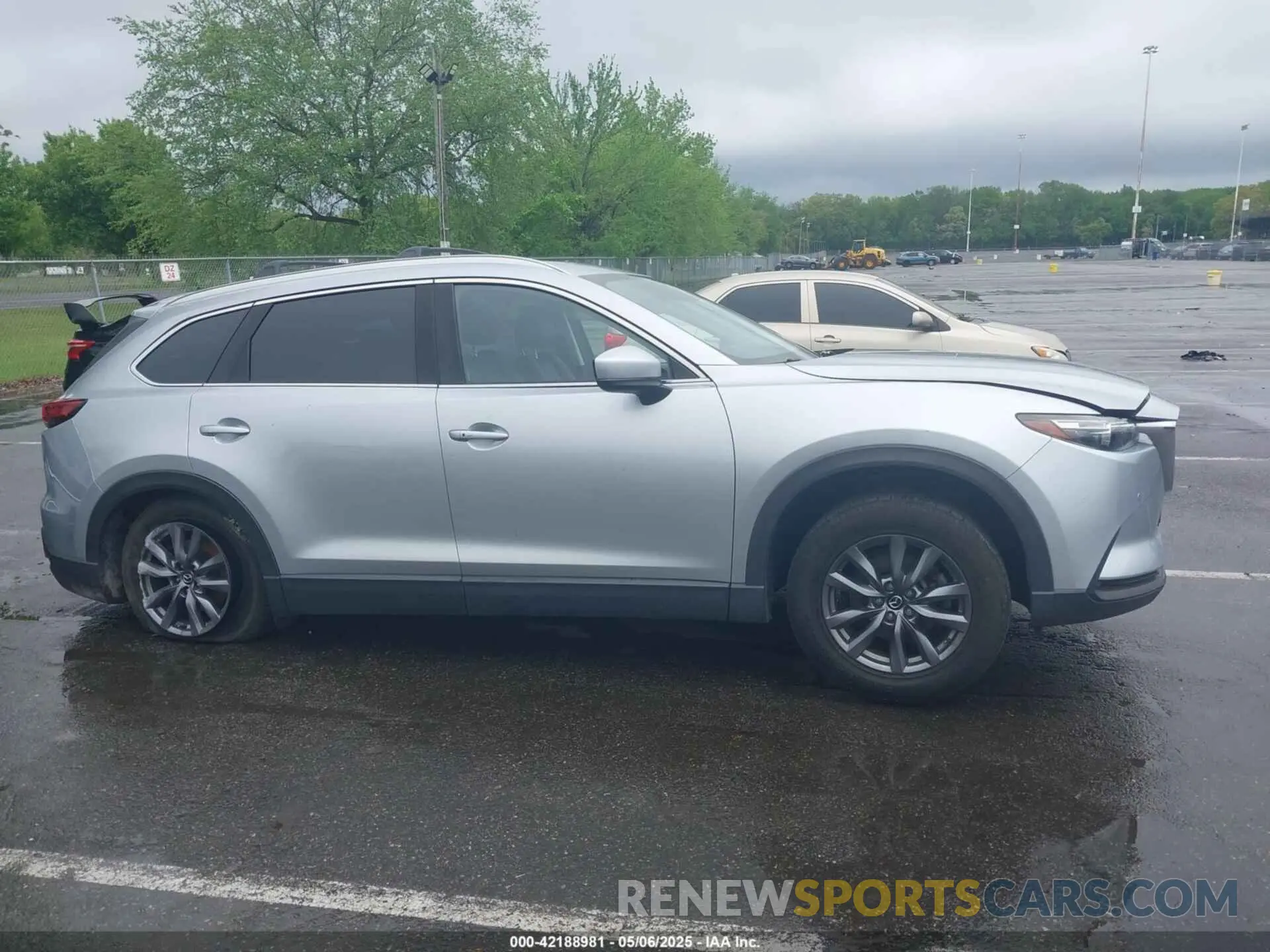 13 Photograph of a damaged car JM3TCBCY8L0400787 MAZDA CX-9 2020