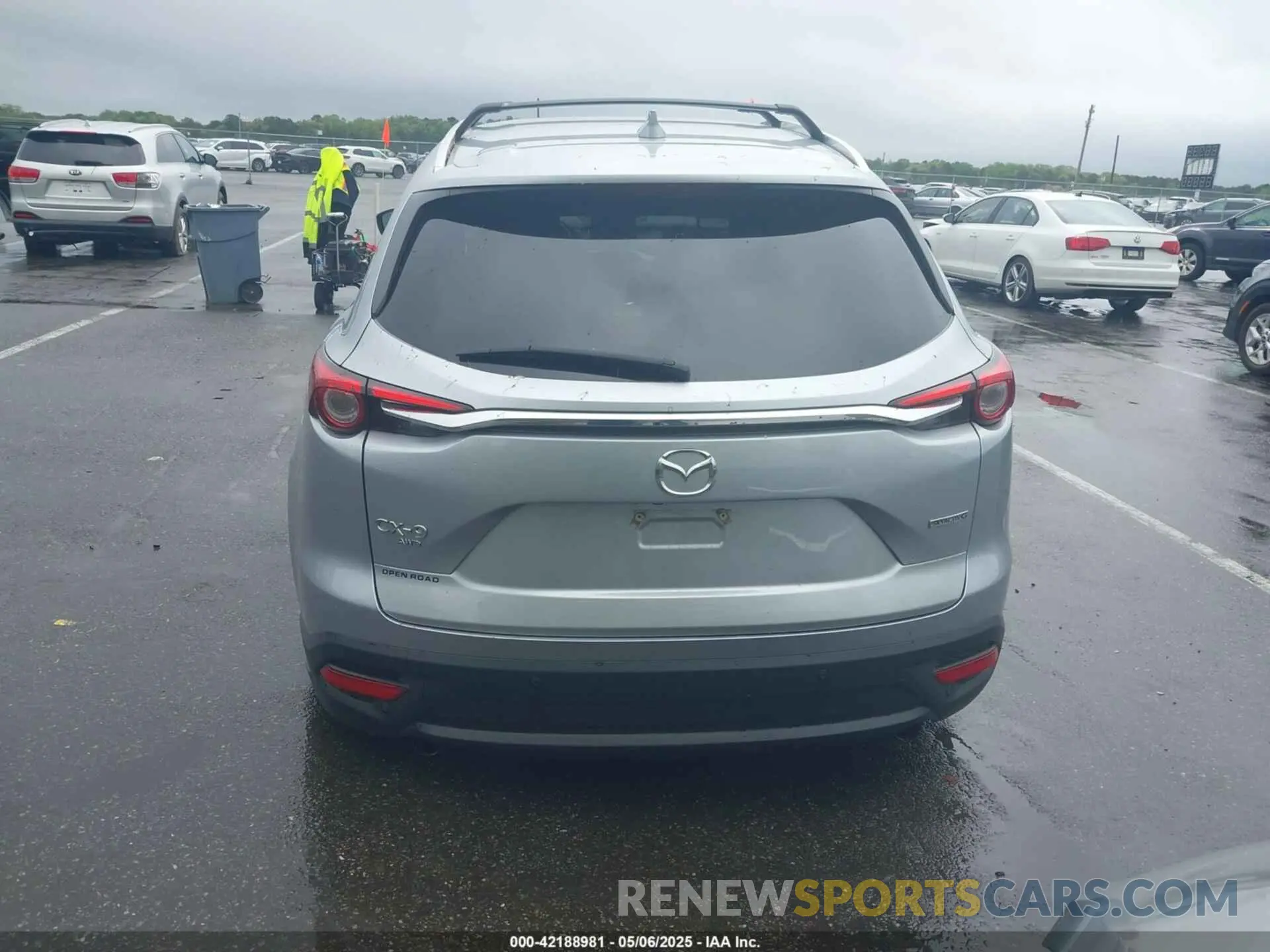16 Photograph of a damaged car JM3TCBCY8L0400787 MAZDA CX-9 2020