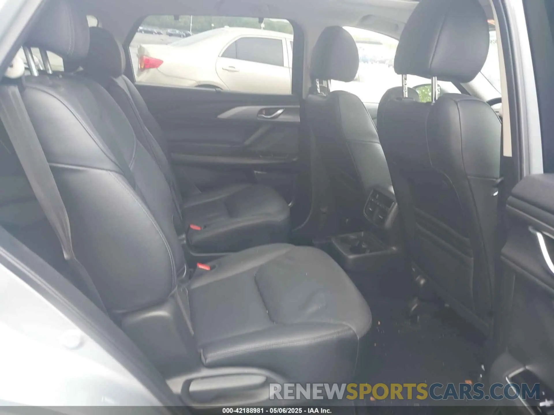 8 Photograph of a damaged car JM3TCBCY8L0400787 MAZDA CX-9 2020