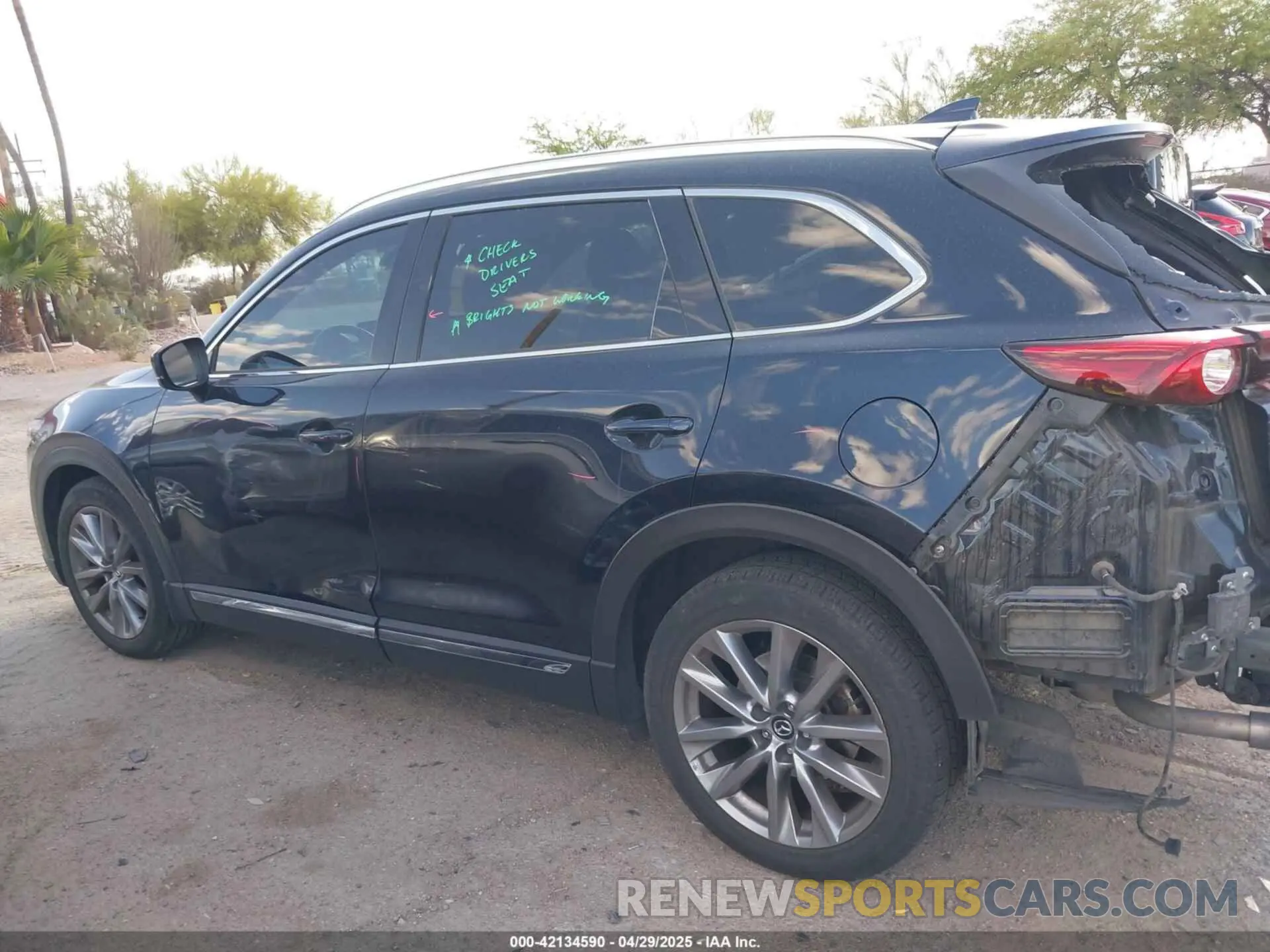 14 Фотография поврежденного автомобиля JM3TCBDY8L0423632 MAZDA CX-9 2020