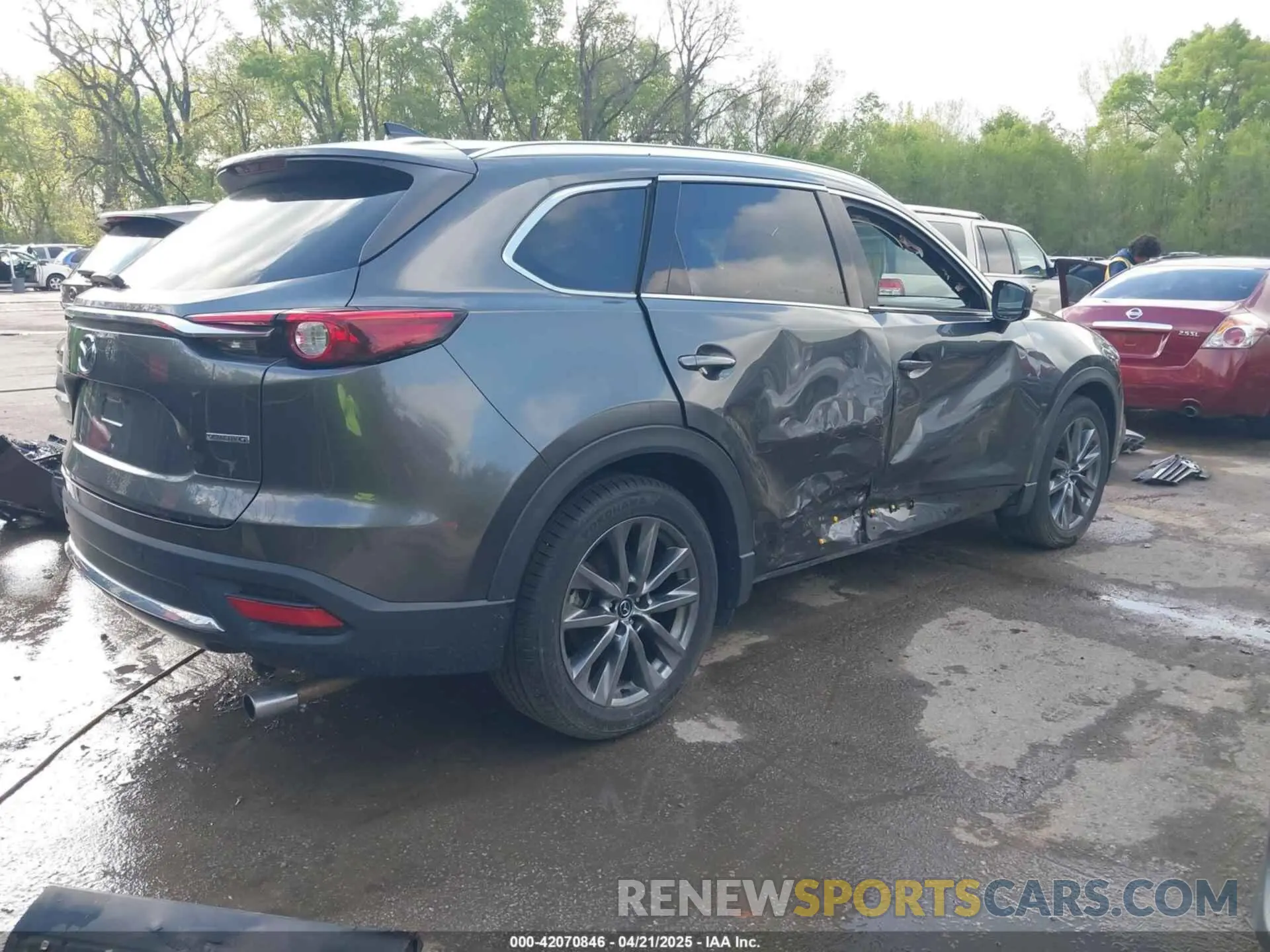 4 Photograph of a damaged car JM3TCBEYXL0402053 MAZDA CX-9 2020