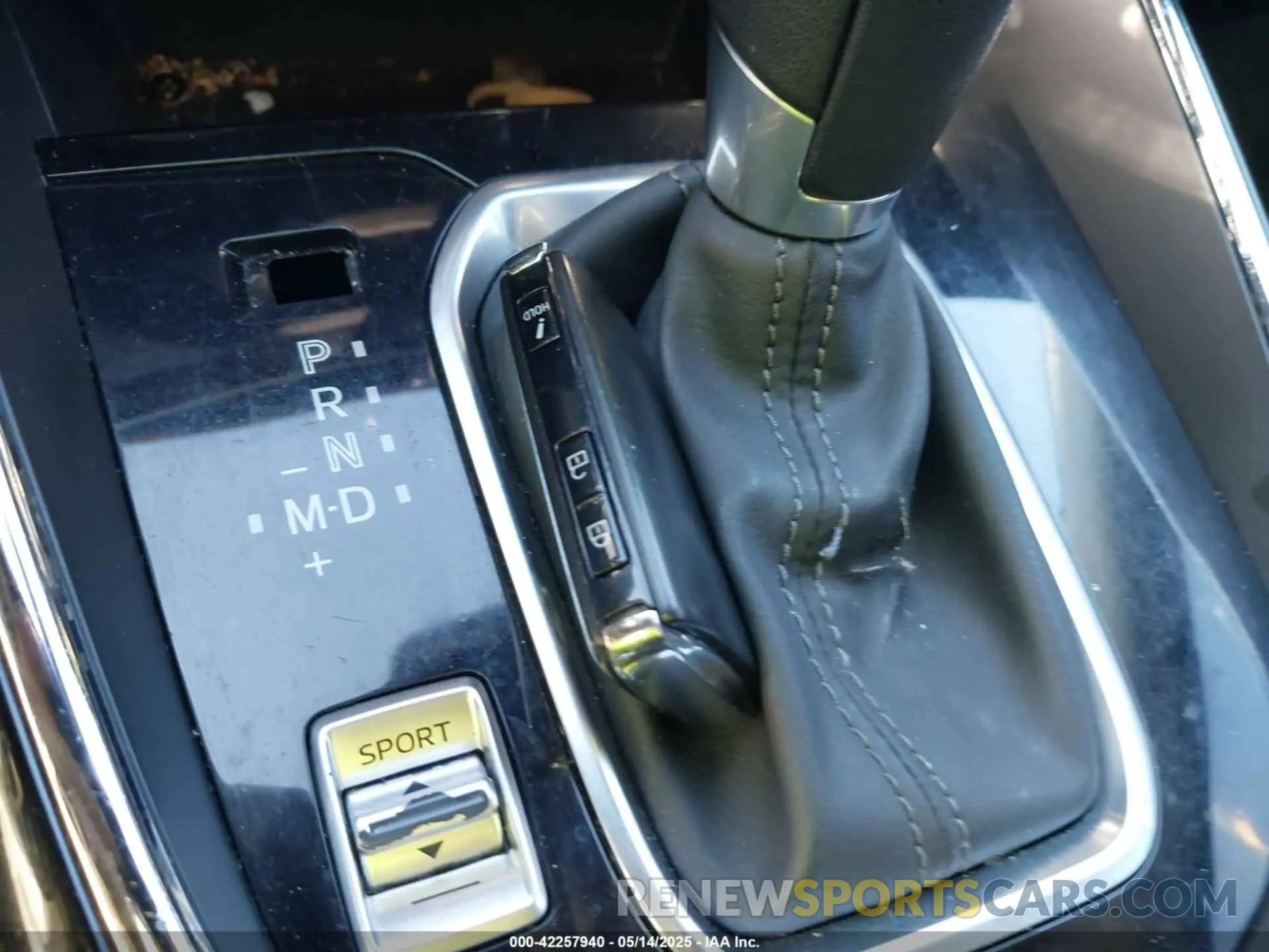 11 Photograph of a damaged car JM3TCABY1M0501408 MAZDA CX-9 2021