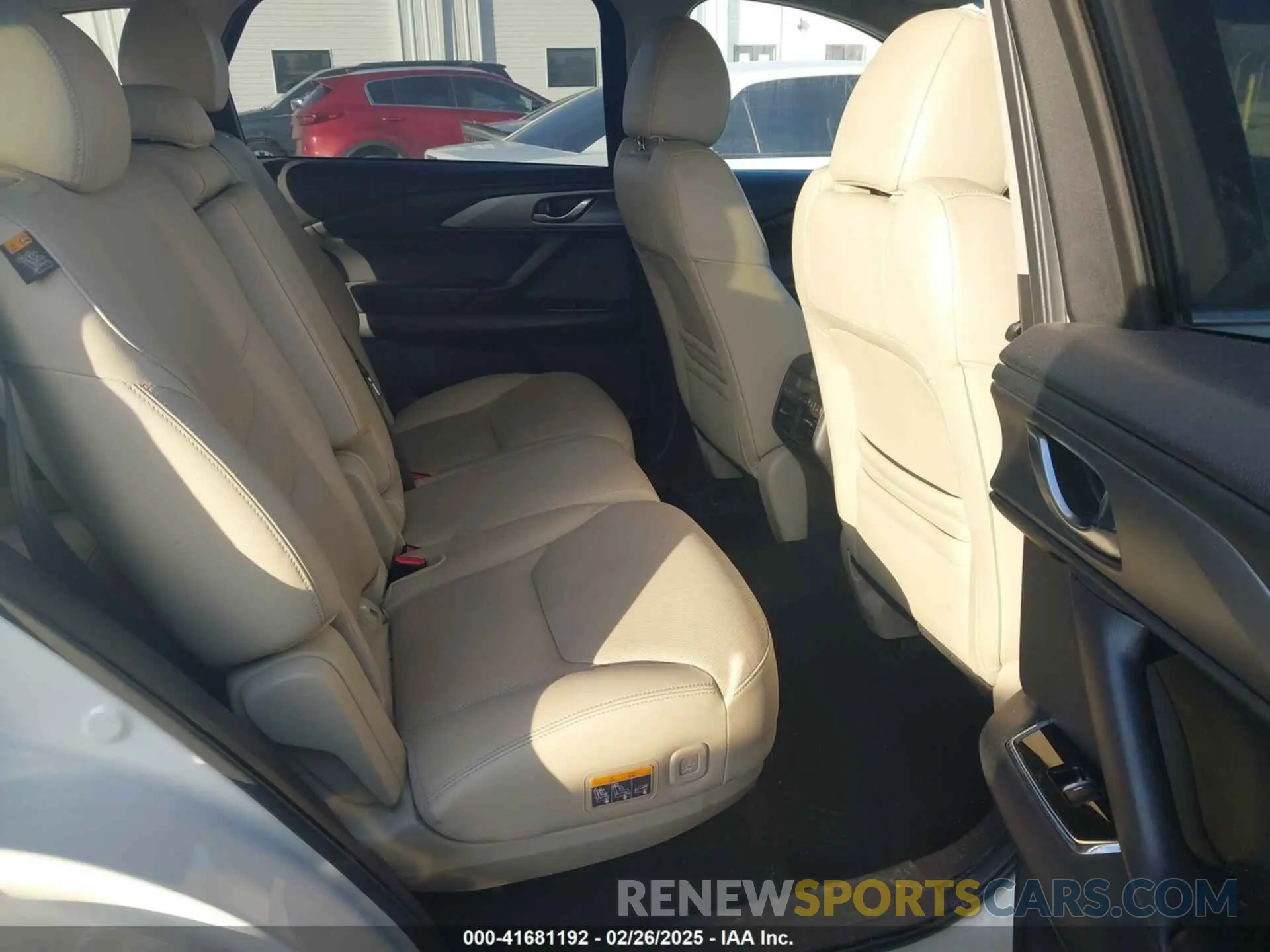 8 Фотография поврежденного автомобиля JM3TCBCY1M0507696 MAZDA CX-9 2021