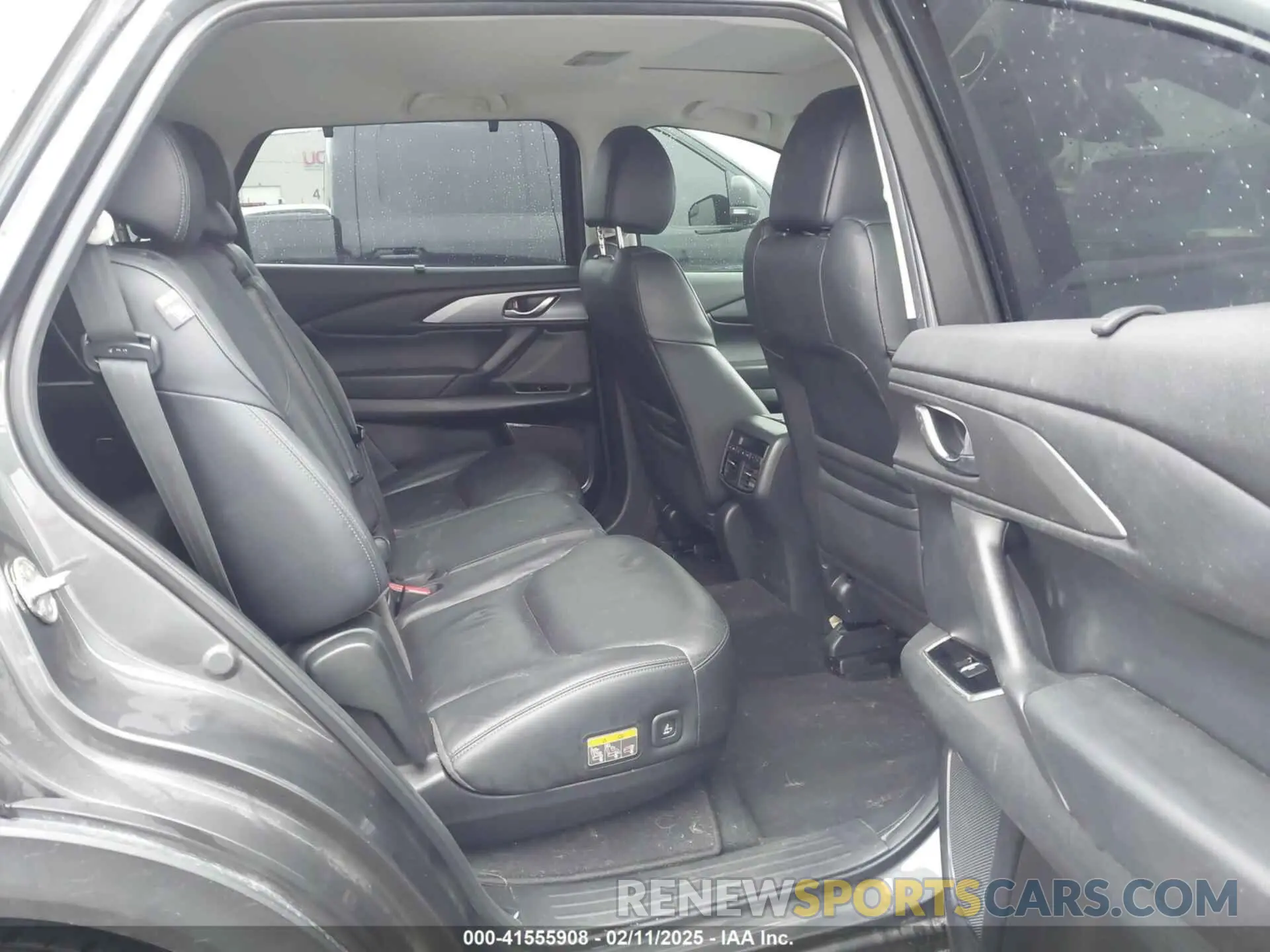 8 Photograph of a damaged car JM3TCBCY1M0530928 MAZDA CX-9 2021