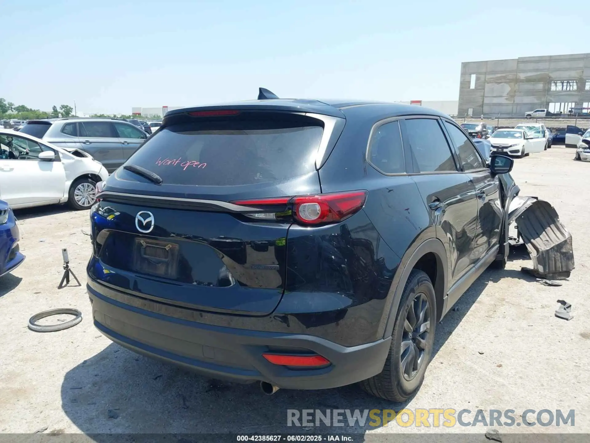 4 Photograph of a damaged car JM3TCBCY8M0514905 MAZDA CX-9 2021
