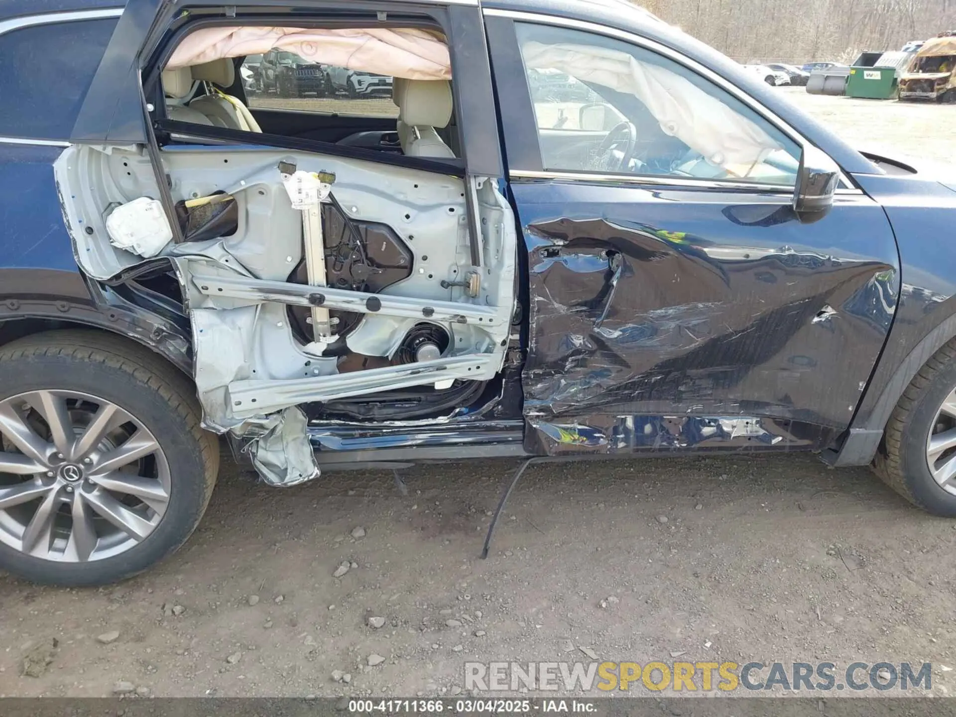 18 Photograph of a damaged car JM3TCBDY7M0540359 MAZDA CX-9 2021
