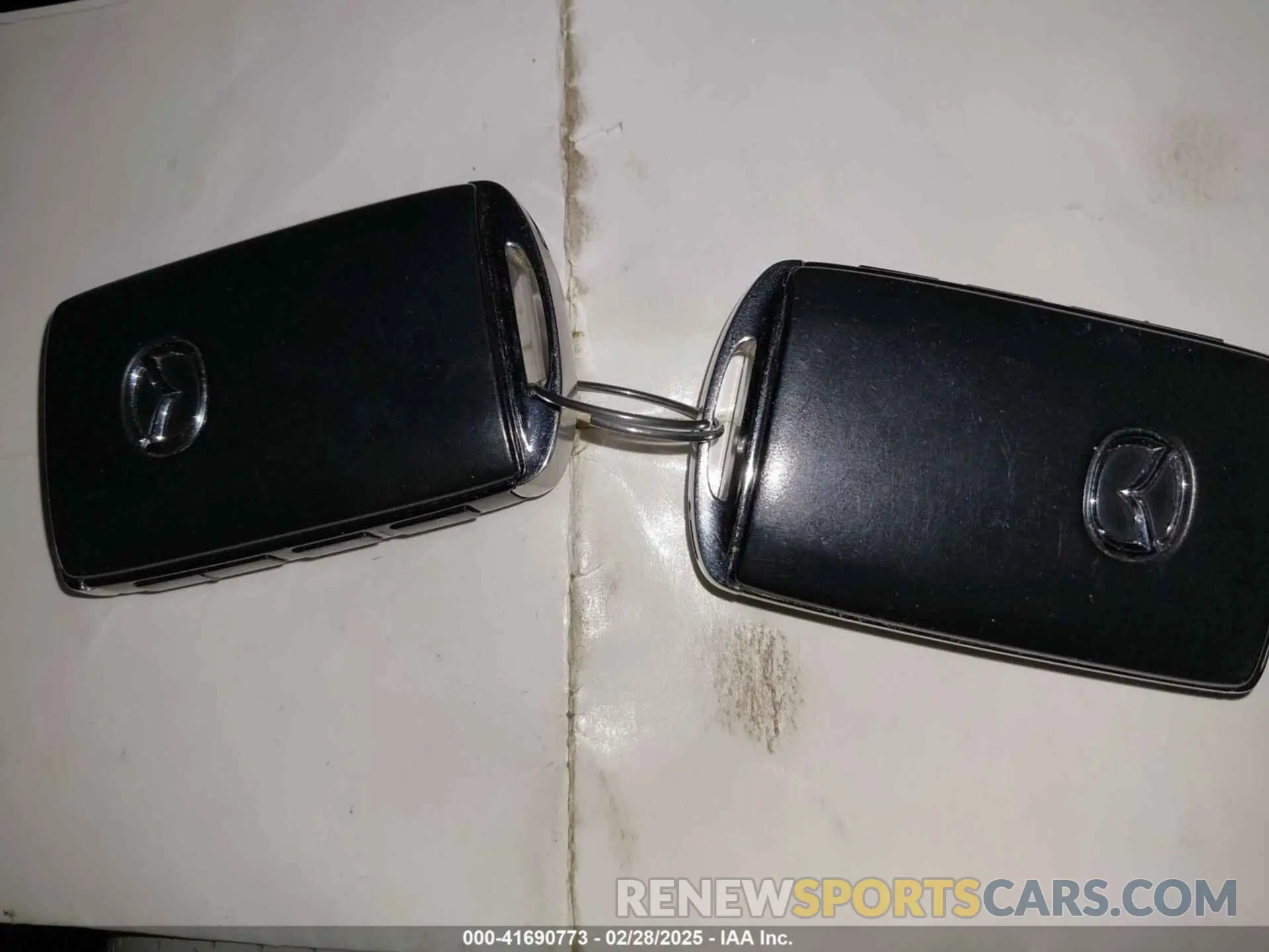 11 Фотография поврежденного автомобиля JM3TCBEY3M0509978 MAZDA CX-9 2021