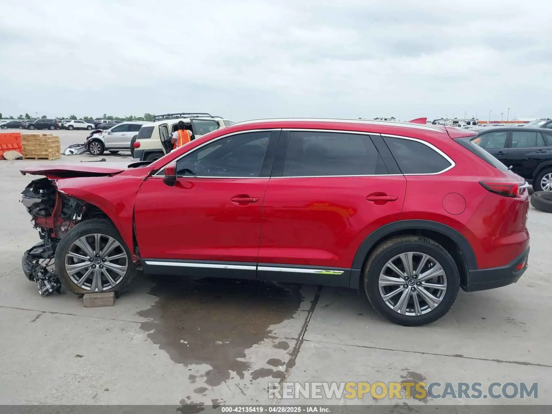 13 Photograph of a damaged car JM3TCBEY4M0502666 MAZDA CX-9 2021
