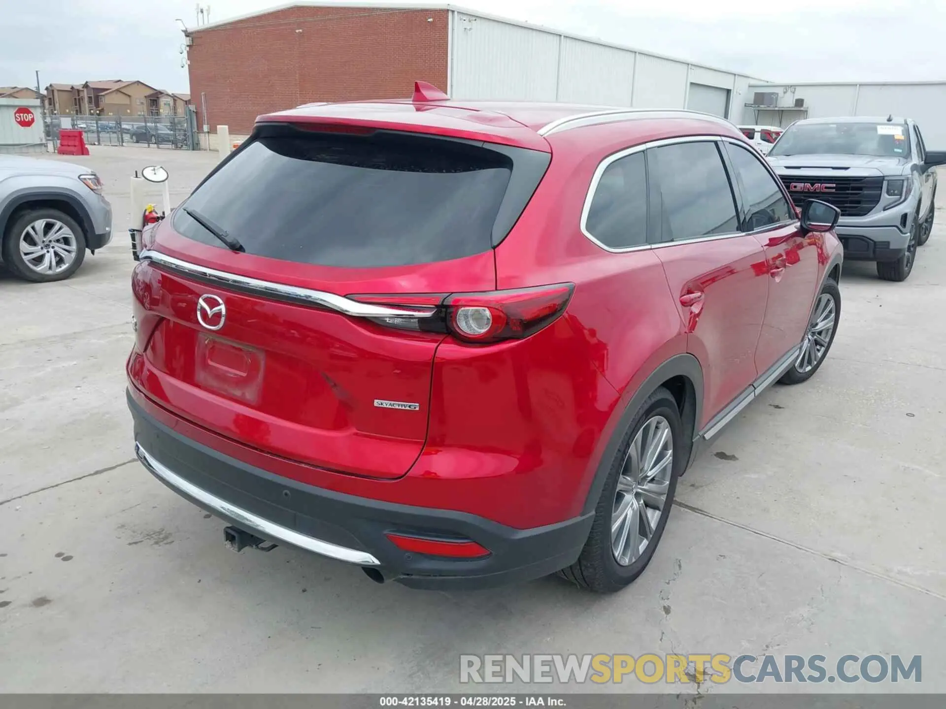 4 Photograph of a damaged car JM3TCBEY4M0502666 MAZDA CX-9 2021