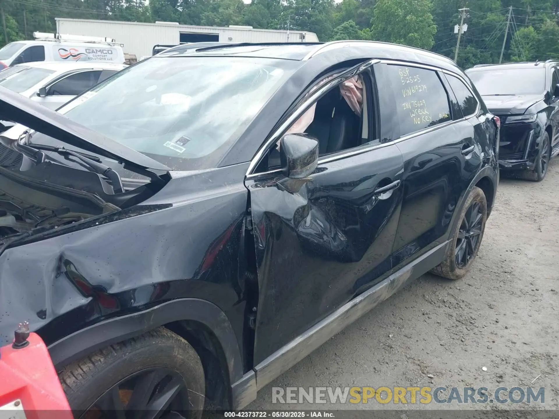6 Photograph of a damaged car JM3TCBAY2N0619279 MAZDA CX-9 2022