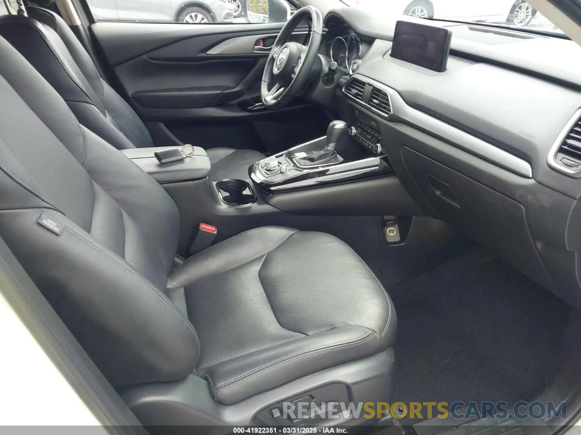 5 Photograph of a damaged car JM3TCBCY4N0602402 MAZDA CX-9 2022
