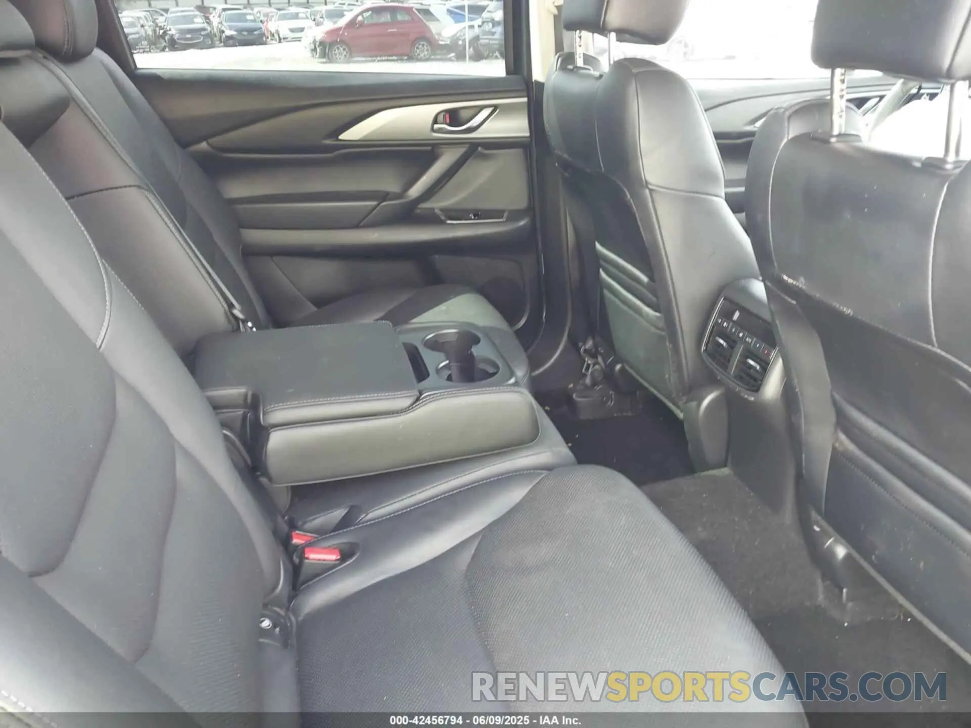 8 Photograph of a damaged car JM3TCBCY4N0604912 MAZDA CX-9 2022