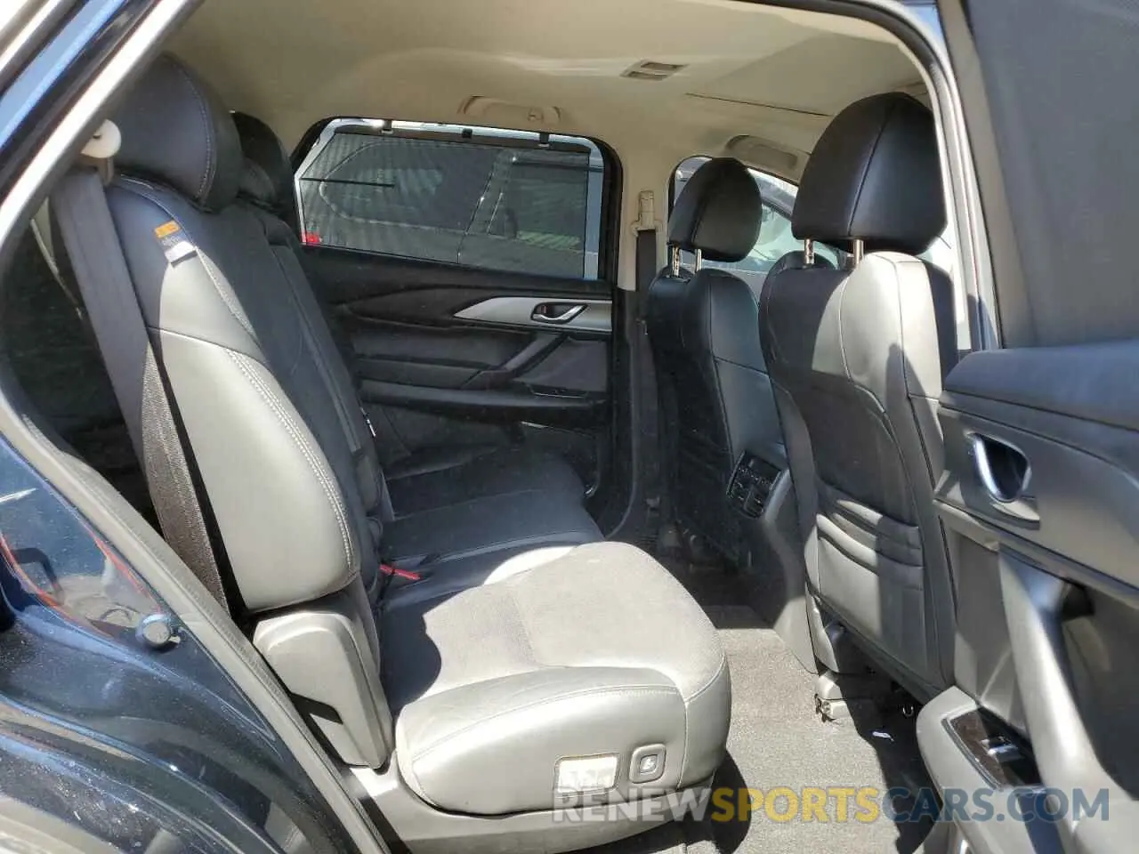 11 Фотография поврежденного автомобиля JM3TCBCY5N0627731 MAZDA CX-9 2022