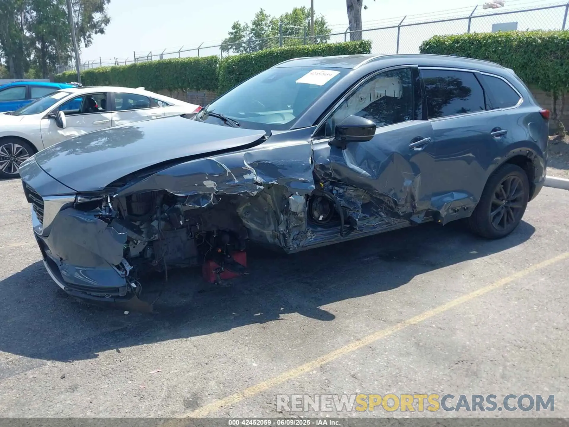 2 Фотография поврежденного автомобиля JM3TCBDY1N0611766 MAZDA CX-9 2022