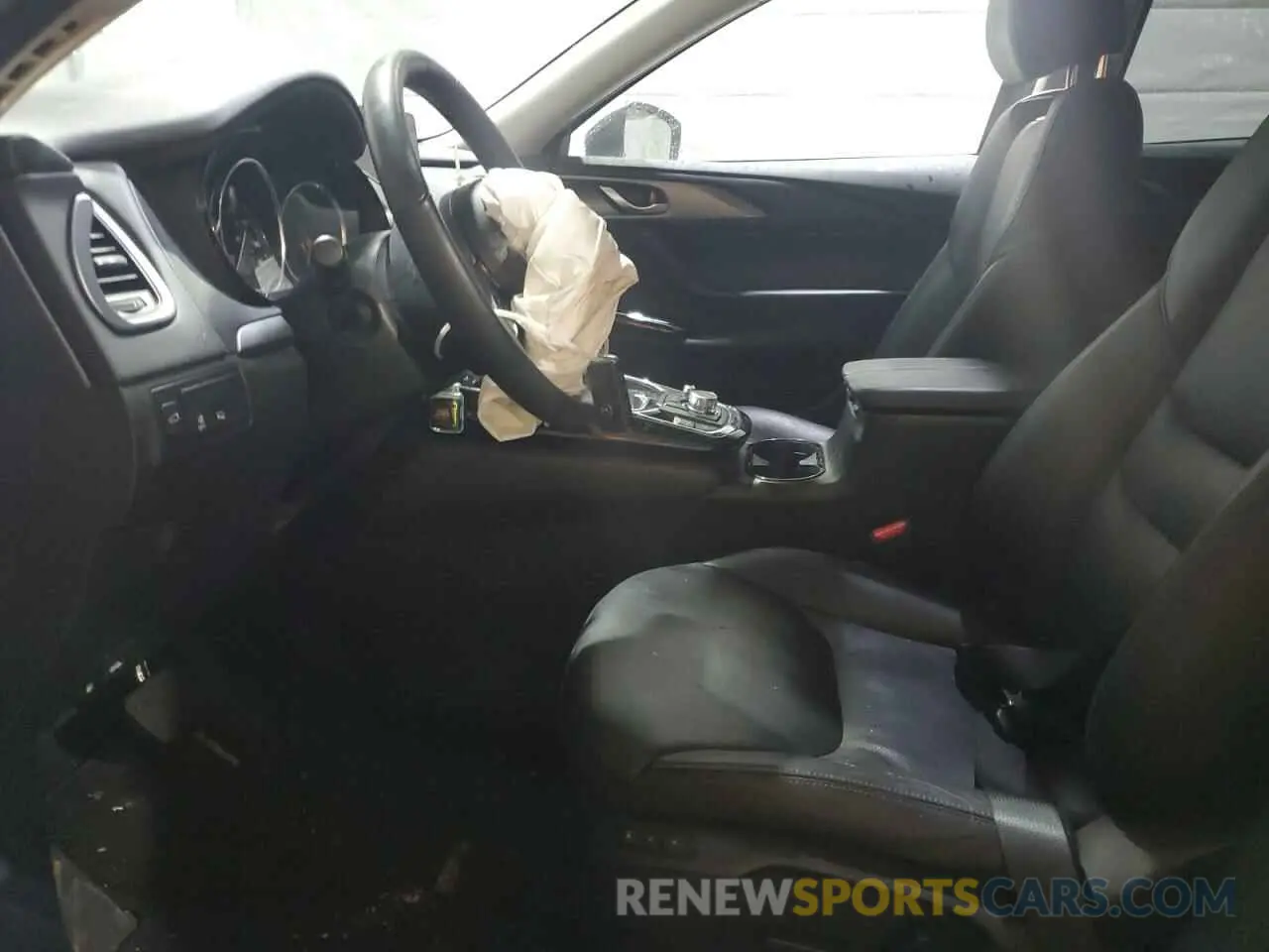 7 Photograph of a damaged car JM3TCBAY1P0643835 MAZDA CX-9 2023