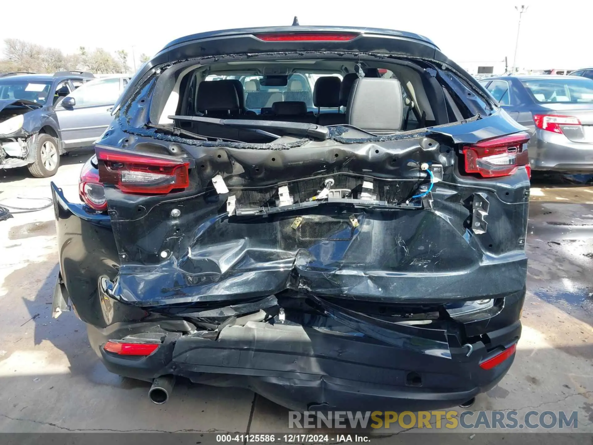 17 Фотография поврежденного автомобиля JM3TCBAY2P0657761 MAZDA CX-9 2023